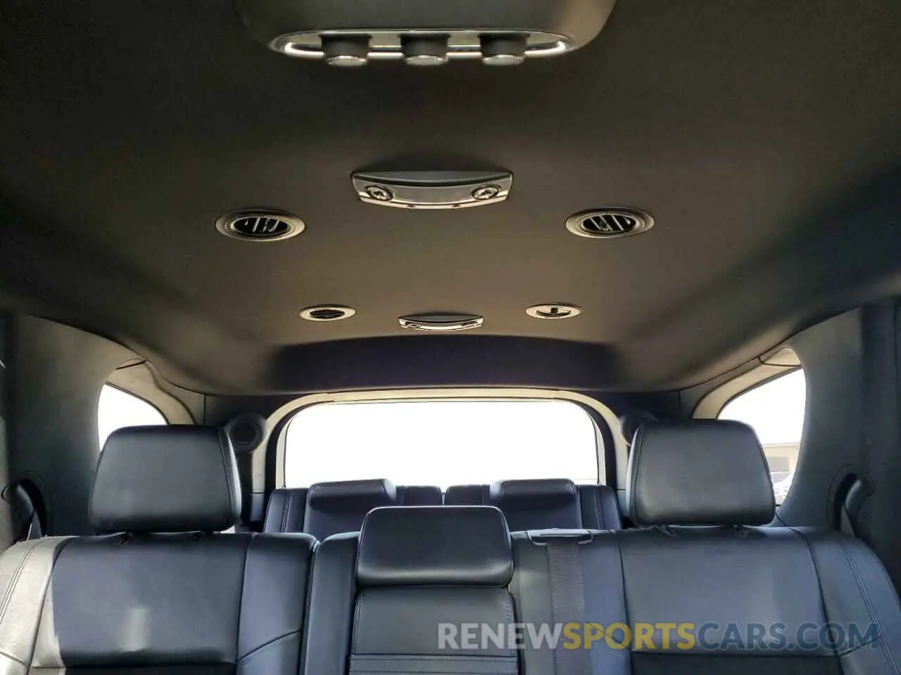10 Photograph of a damaged car 1C4SDJCT4KC770826 DODGE DURANGO 2019