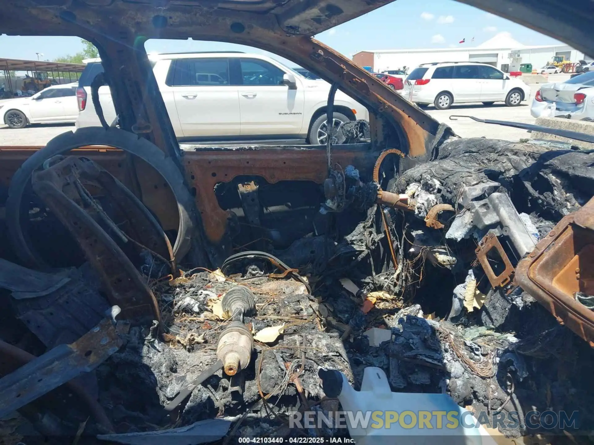 5 Photograph of a damaged car 1C4SDJCT6KC622855 DODGE DURANGO 2019