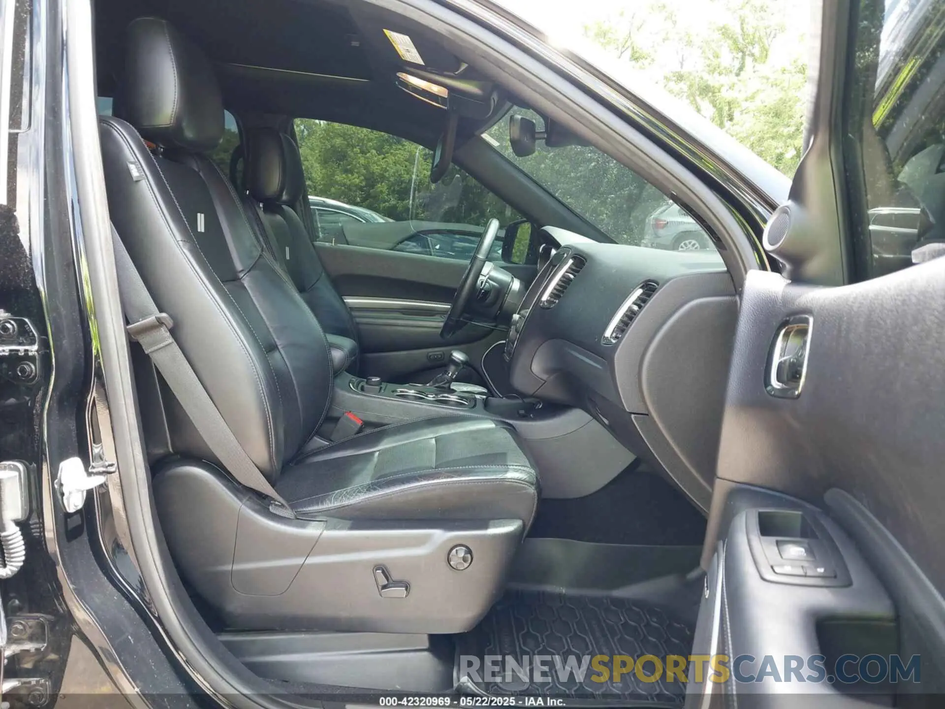 5 Photograph of a damaged car 1C4SDJCT6KC692551 DODGE DURANGO 2019
