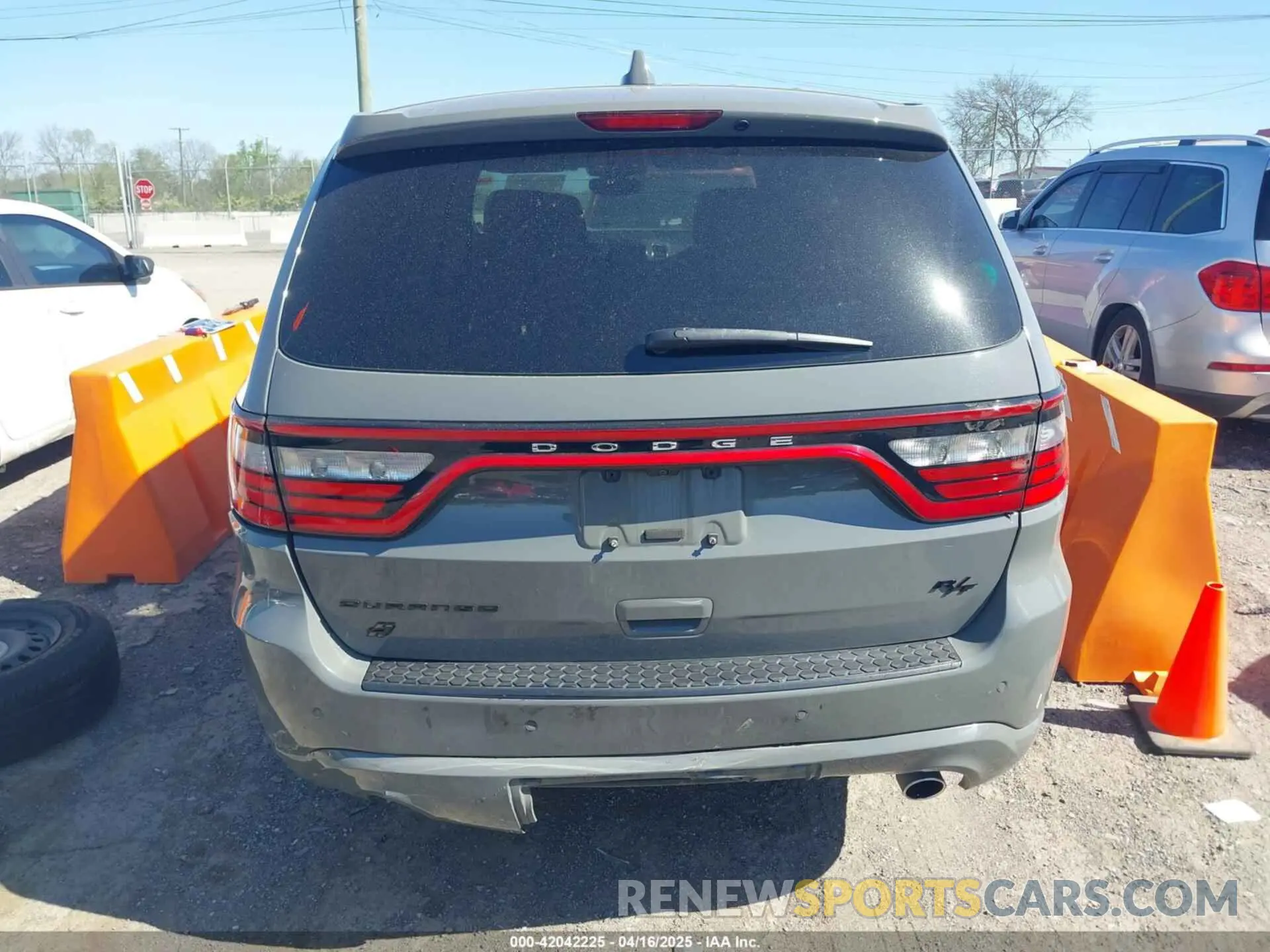 16 Photograph of a damaged car 1C4SDJCT7KC848032 DODGE DURANGO 2019