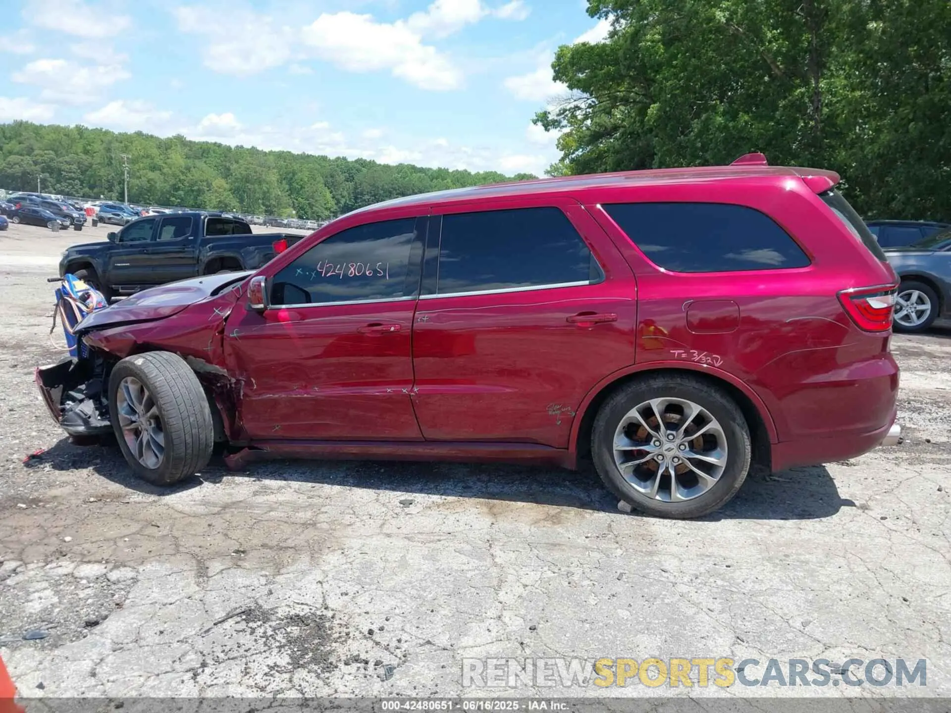 14 Photograph of a damaged car 1C4SDJCT9KC631548 DODGE DURANGO 2019