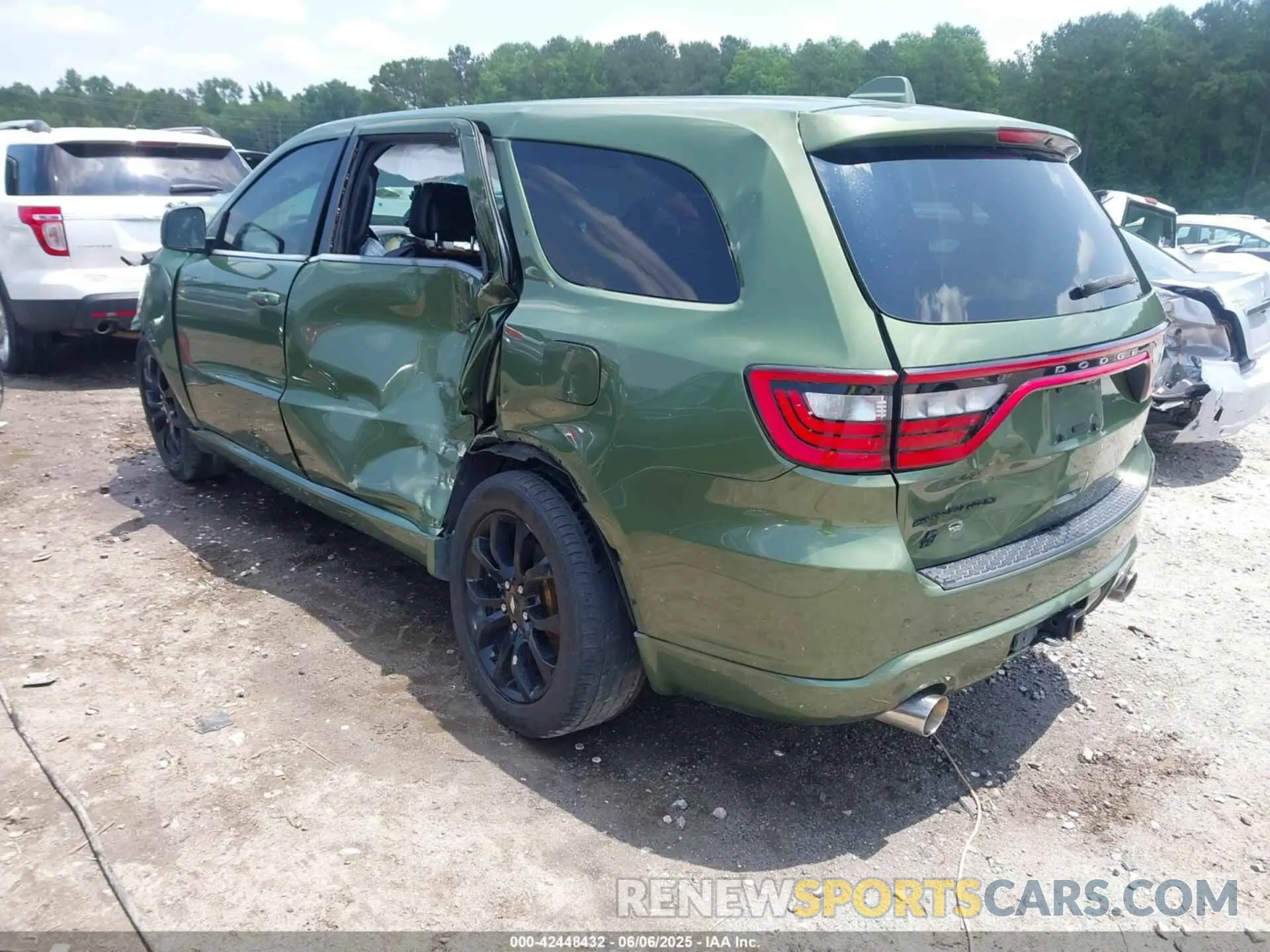 3 Photograph of a damaged car 1C4SDJCTXKC844671 DODGE DURANGO 2019