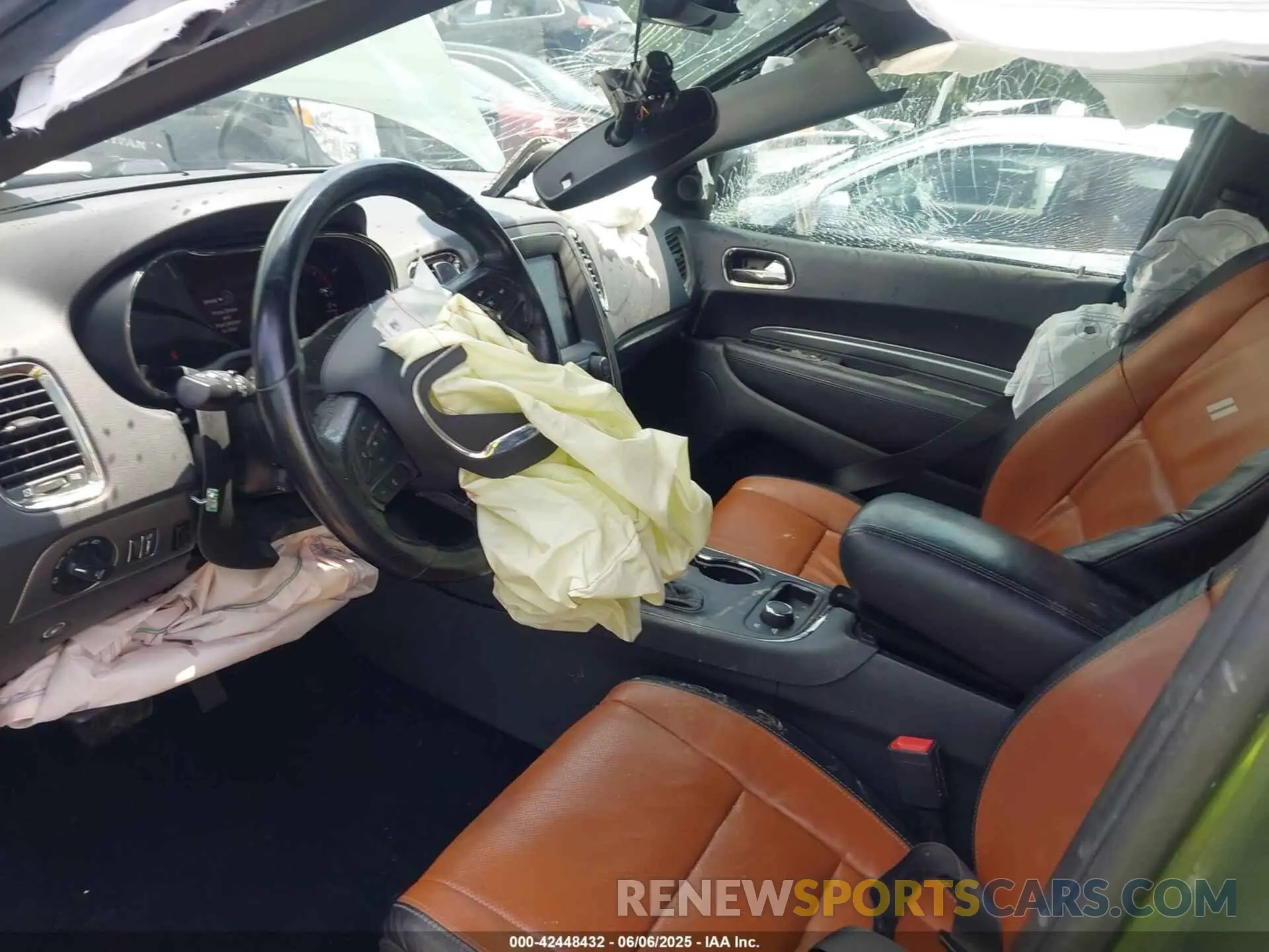 5 Photograph of a damaged car 1C4SDJCTXKC844671 DODGE DURANGO 2019