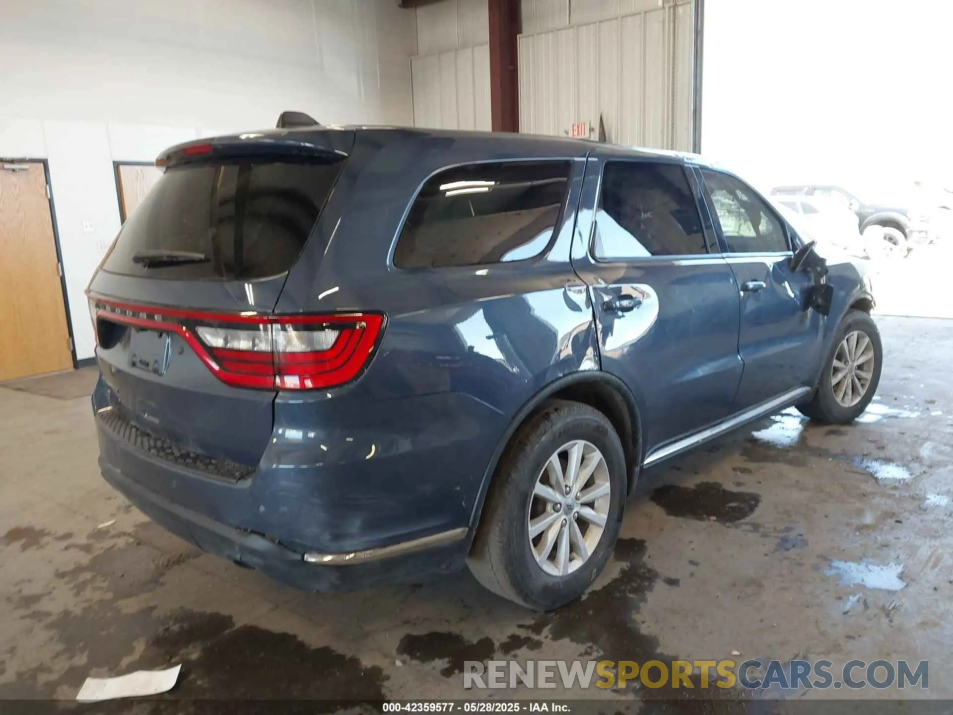 4 Photograph of a damaged car 1C4SDJFT3KC685195 DODGE DURANGO 2019