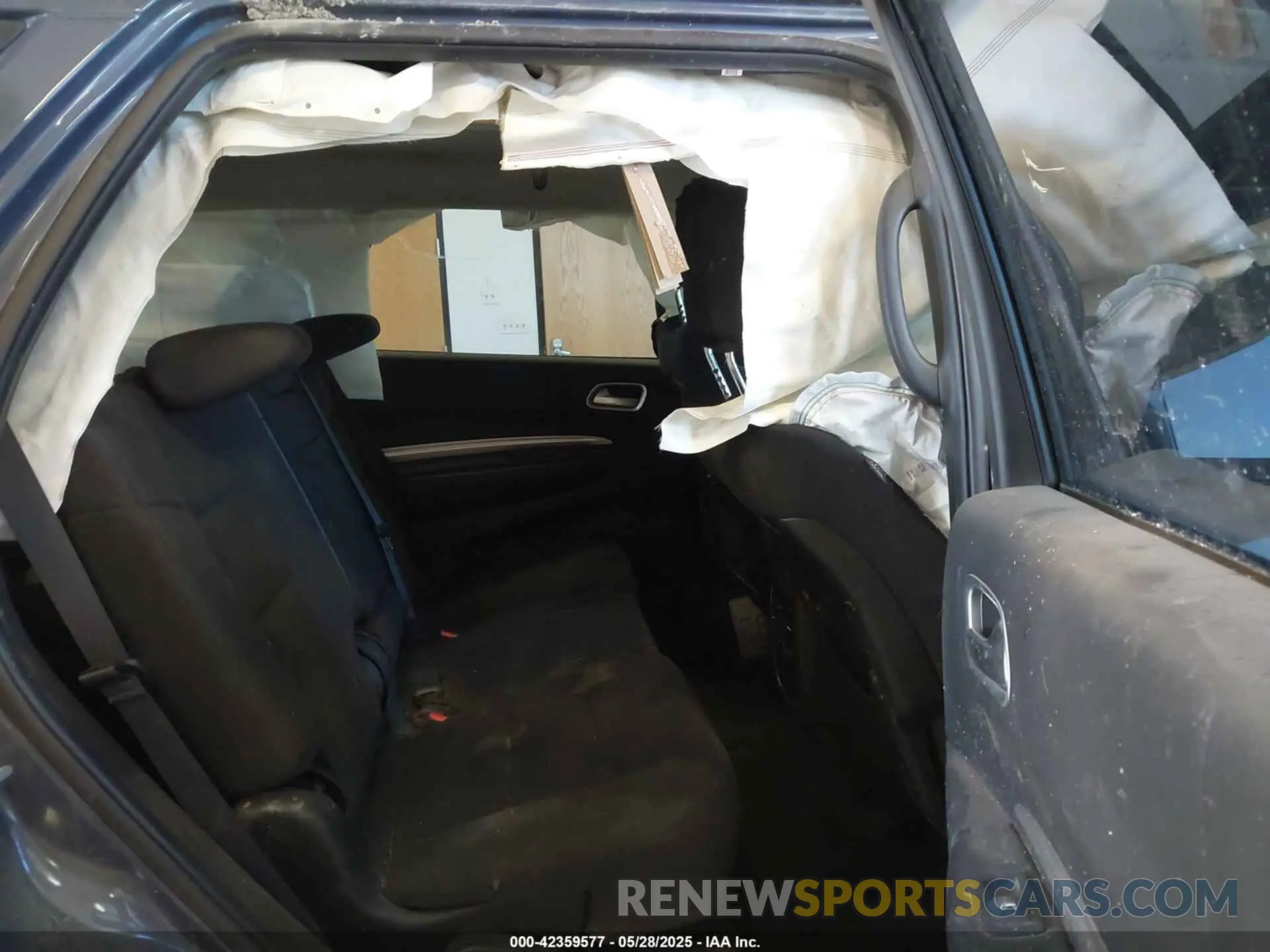8 Photograph of a damaged car 1C4SDJFT3KC685195 DODGE DURANGO 2019