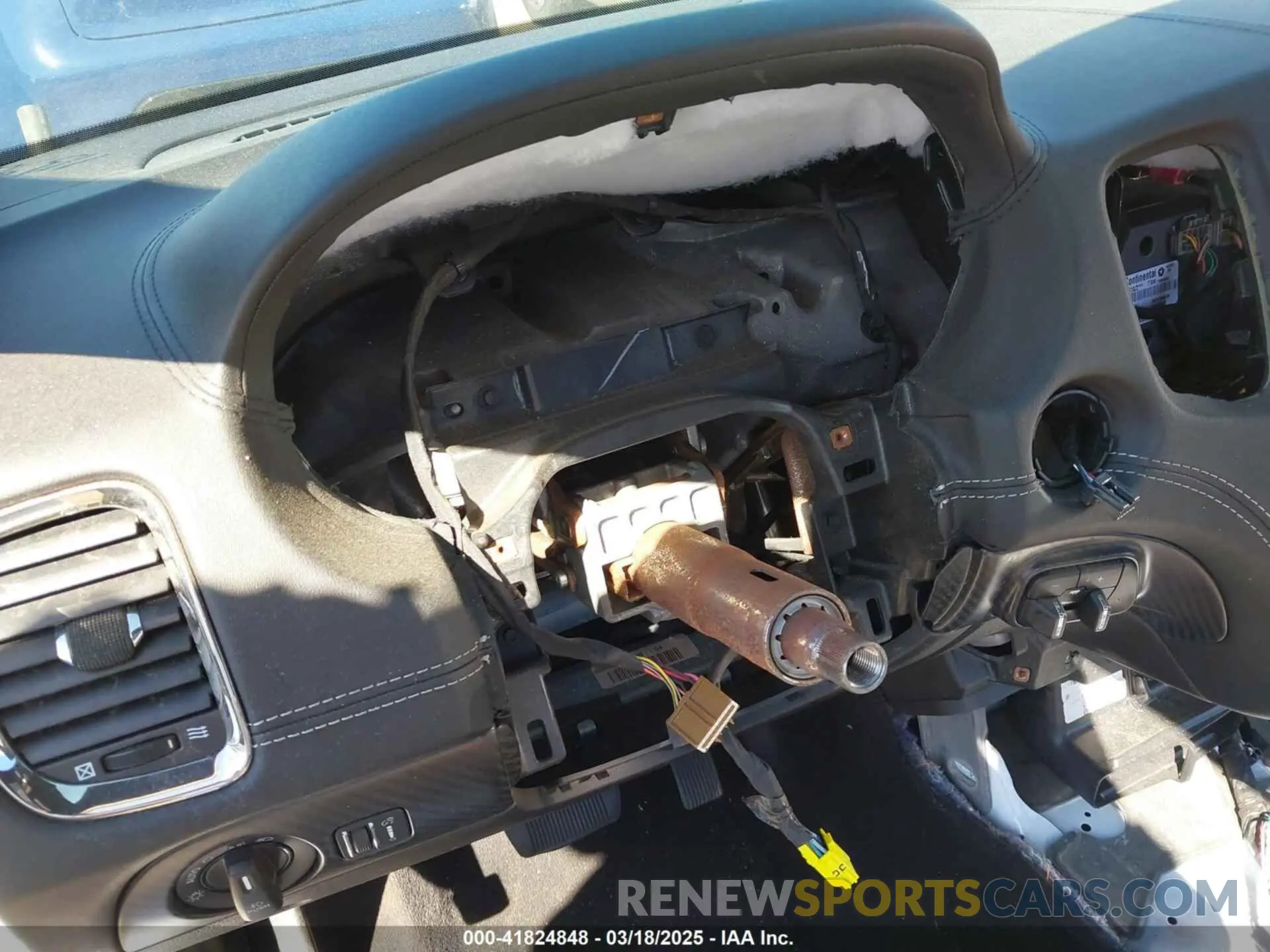 14 Photograph of a damaged car 1C4SDJGJ8KC536911 DODGE DURANGO 2019