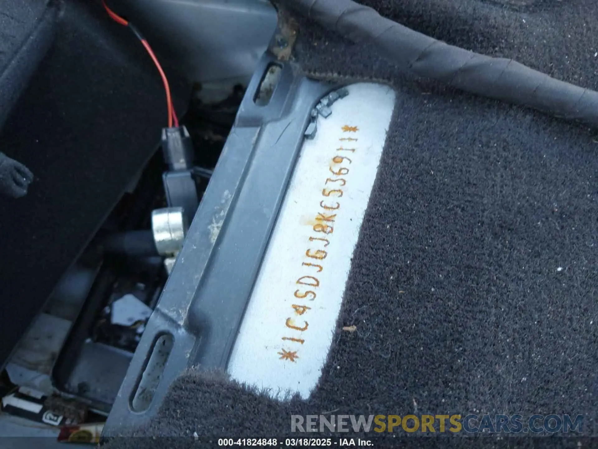 9 Photograph of a damaged car 1C4SDJGJ8KC536911 DODGE DURANGO 2019