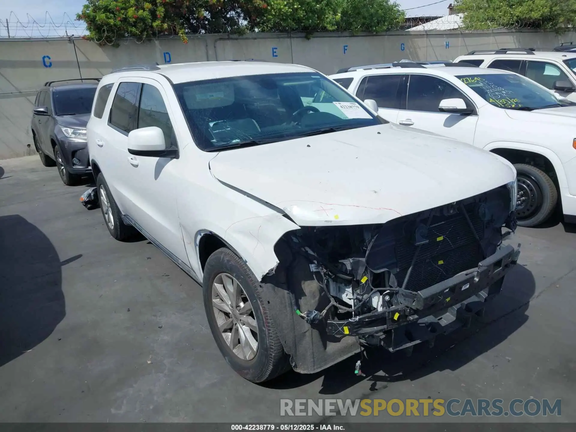 1 Photograph of a damaged car 1C4RDHAG3LC381125 DODGE DURANGO 2020