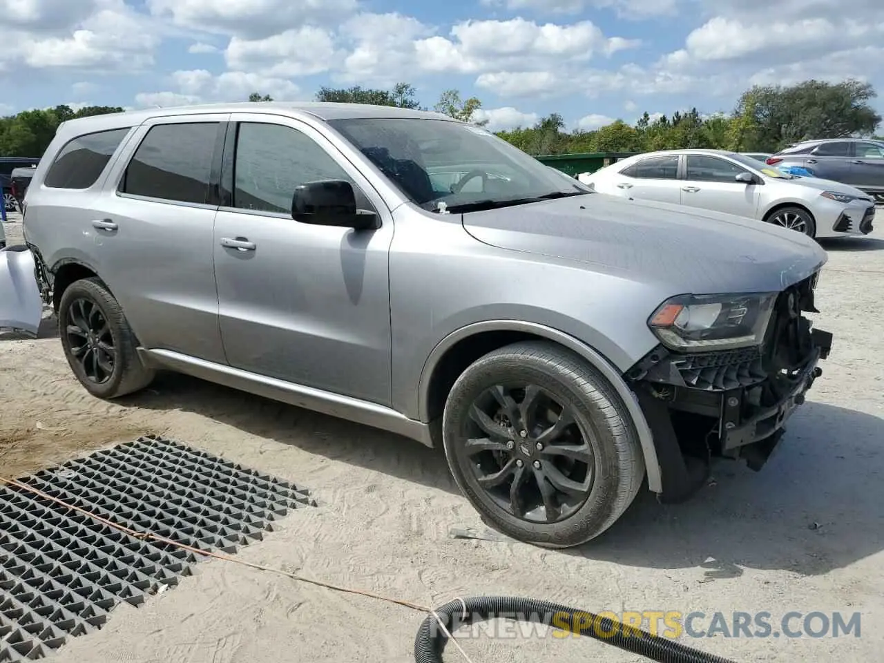 4 Photograph of a damaged car 1C4RDHAG5LC129943 DODGE DURANGO 2020
