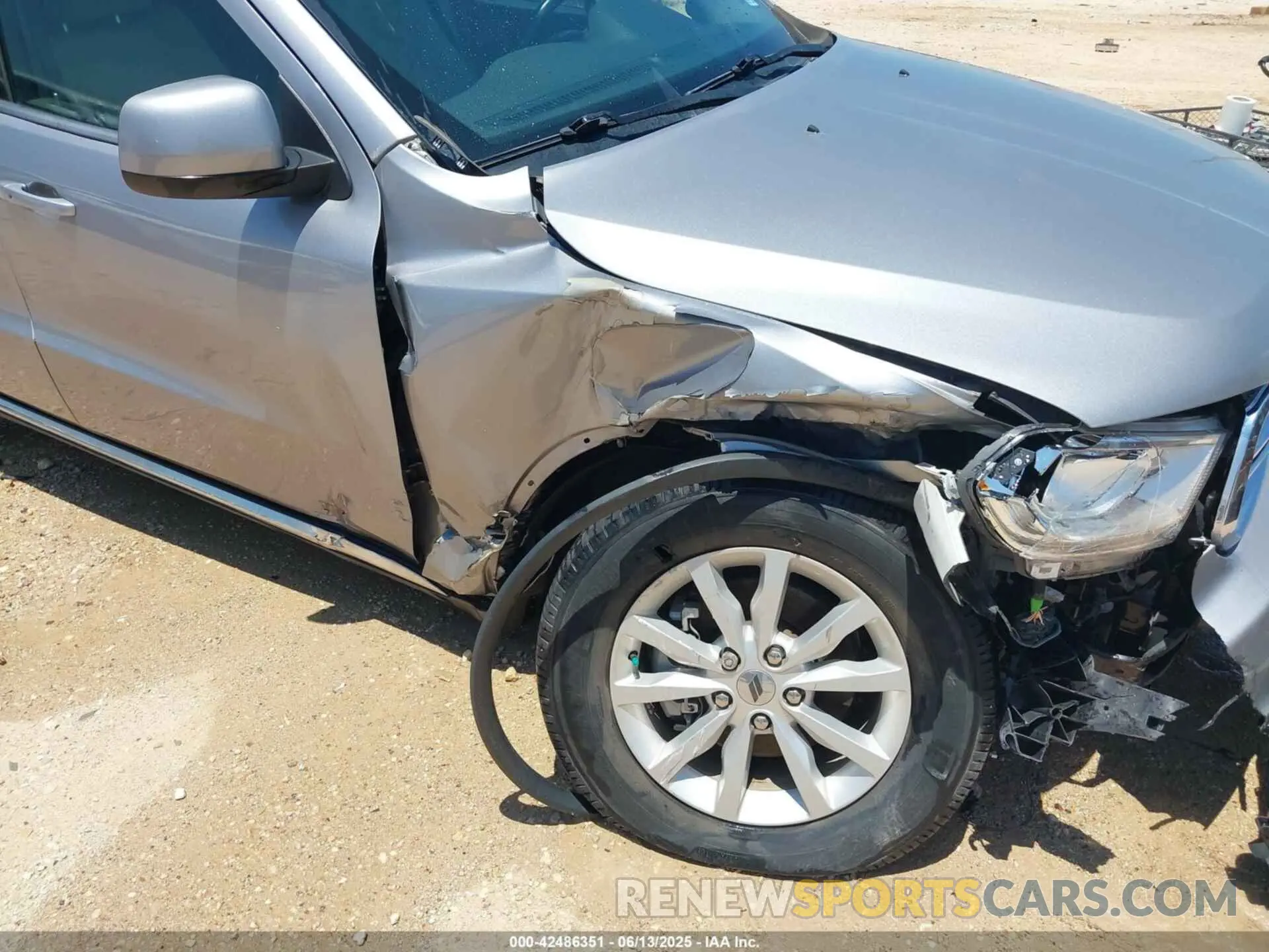 18 Photograph of a damaged car 1C4RDHAG8LC307571 DODGE DURANGO 2020