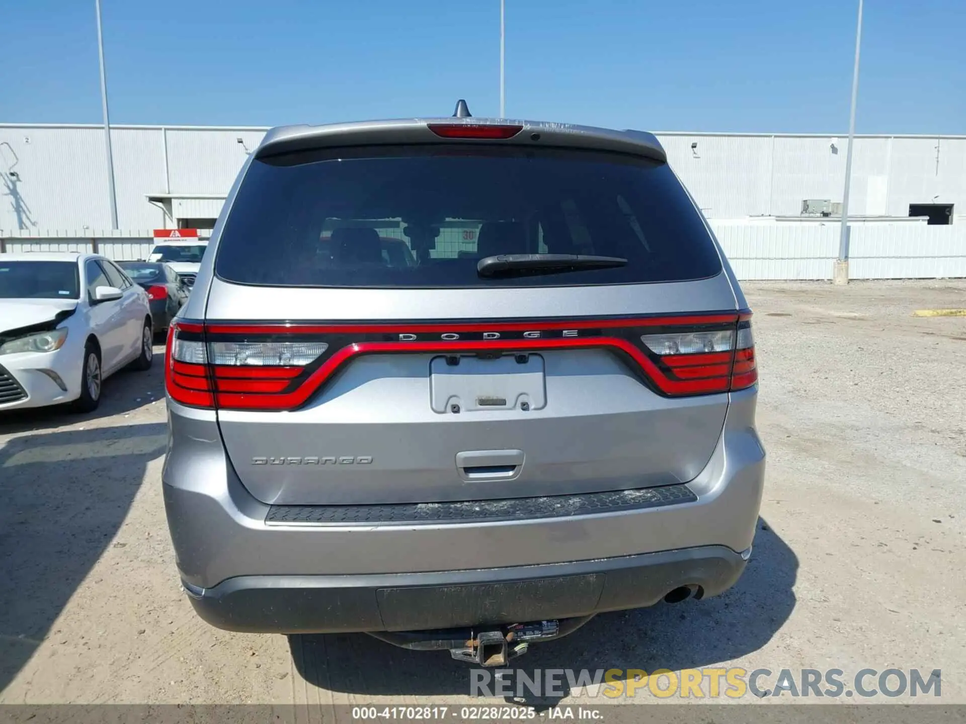 17 Photograph of a damaged car 1C4RDHAGXLC258230 DODGE DURANGO 2020