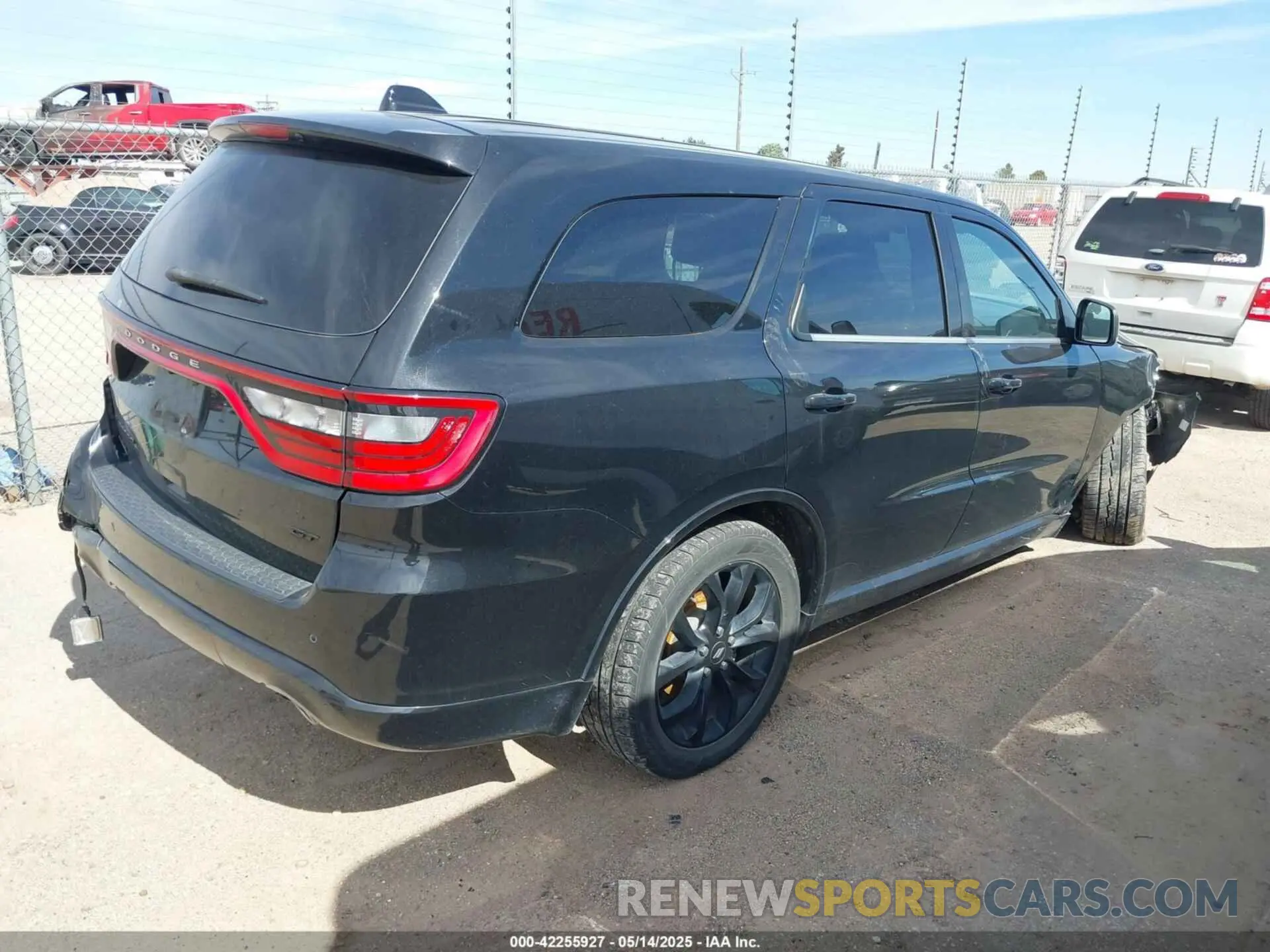 4 Photograph of a damaged car 1C4RDHDG0LC142062 DODGE DURANGO 2020