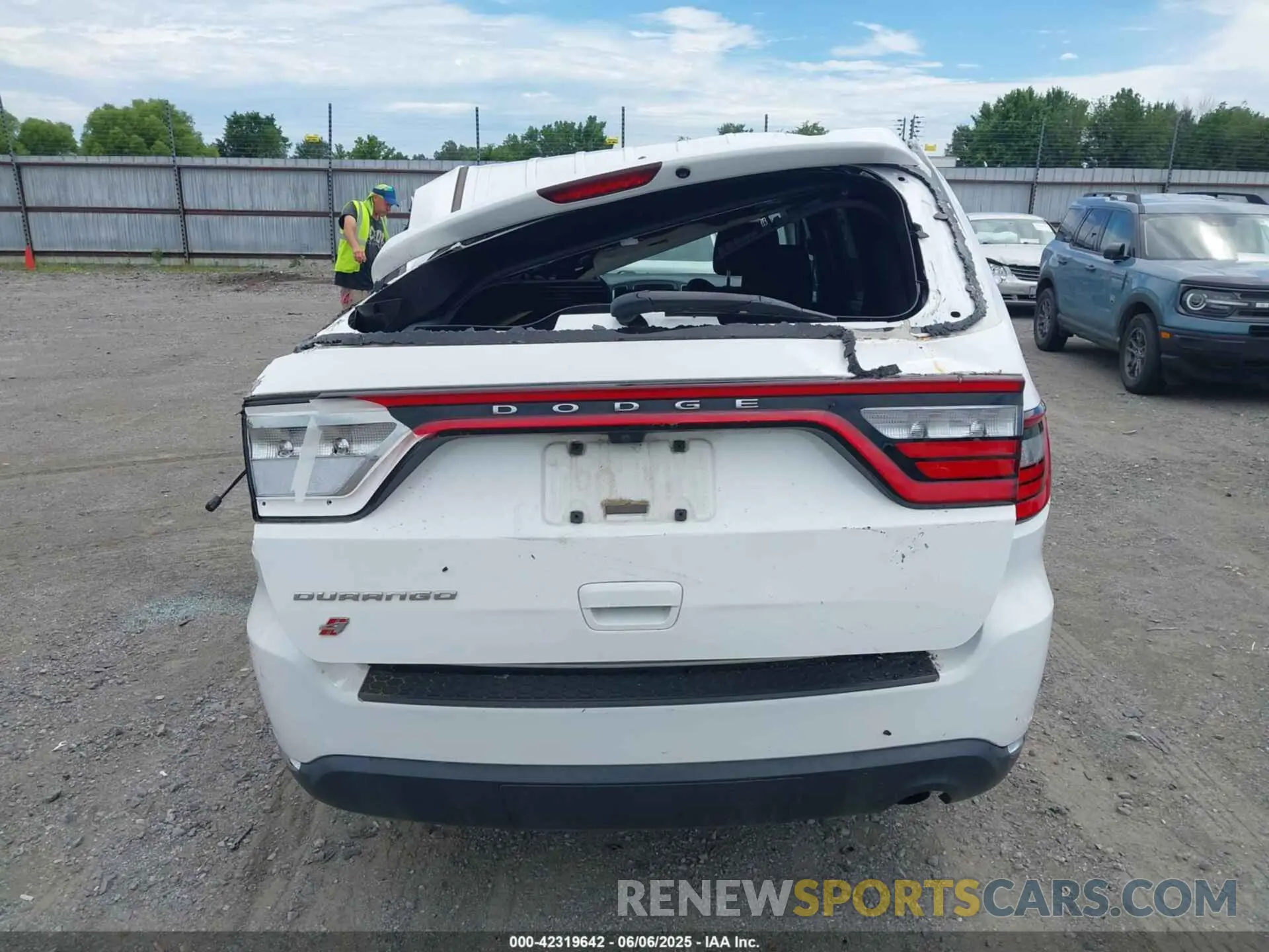 16 Photograph of a damaged car 1C4RDJAG0LC204846 DODGE DURANGO 2020