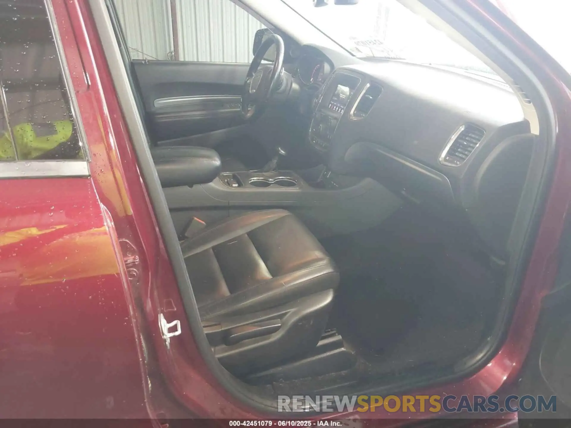 5 Photograph of a damaged car 1C4RDJDG2LC224012 DODGE DURANGO 2020