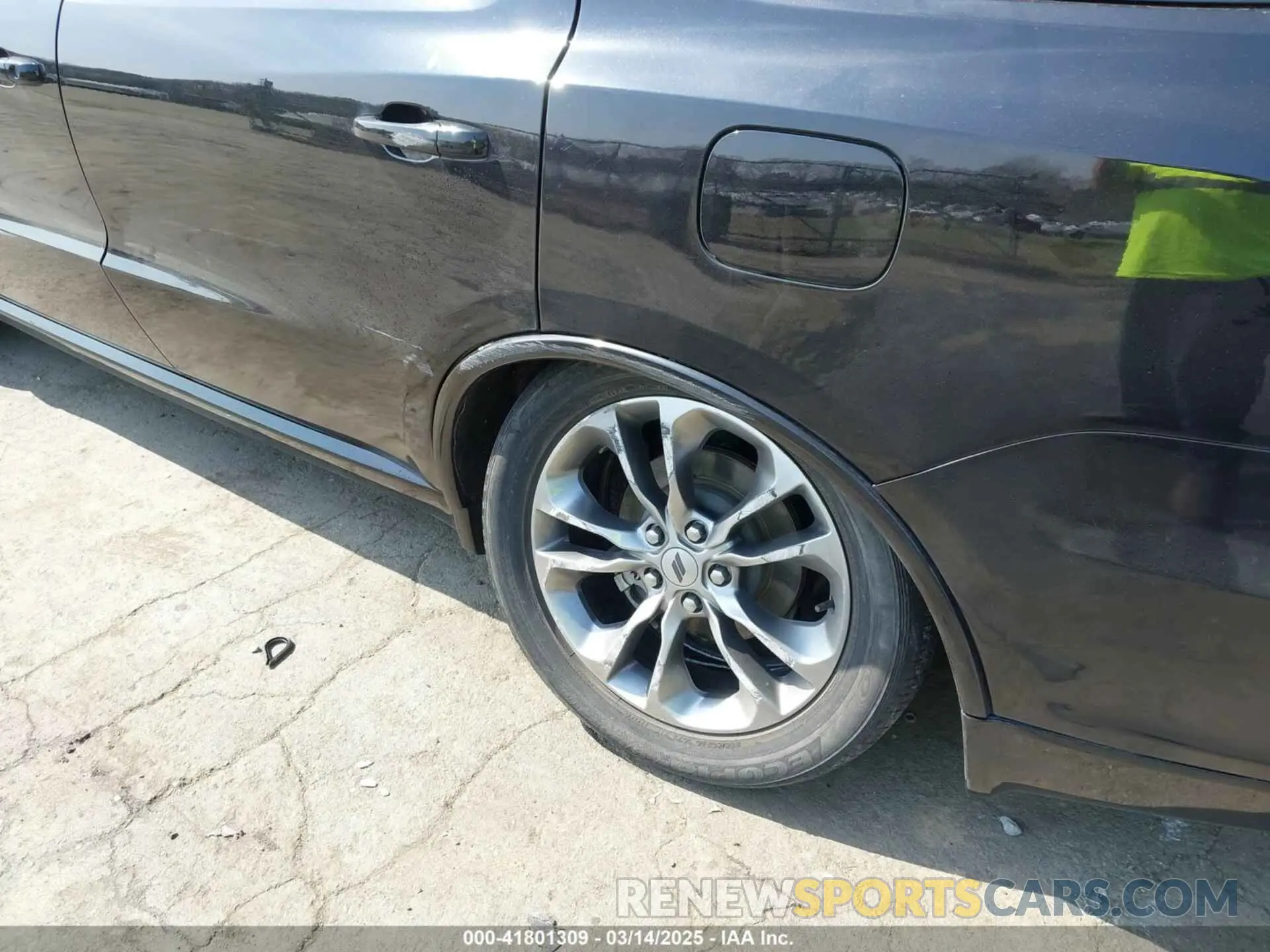 6 Photograph of a damaged car 1C4RDJDG2LC261531 DODGE DURANGO 2020