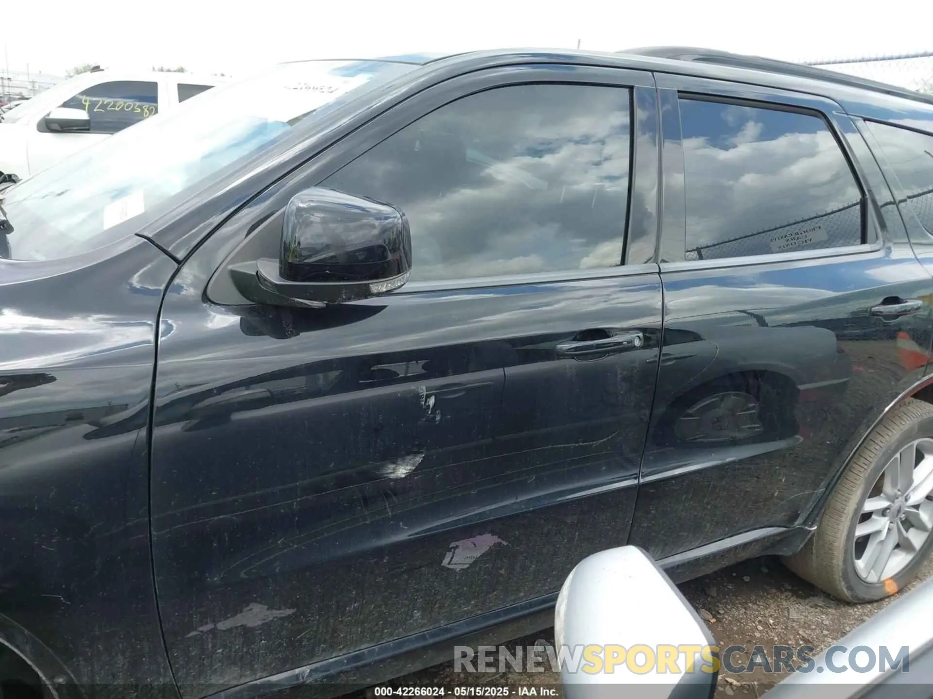 14 Photograph of a damaged car 1C4RDJDG3LC107443 DODGE DURANGO 2020