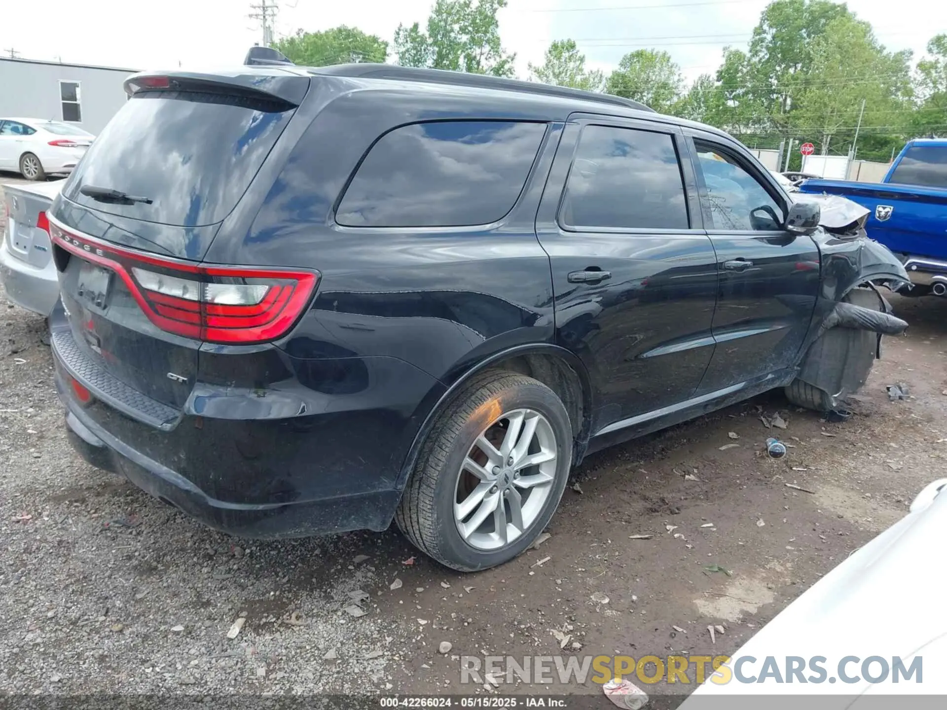 4 Photograph of a damaged car 1C4RDJDG3LC107443 DODGE DURANGO 2020