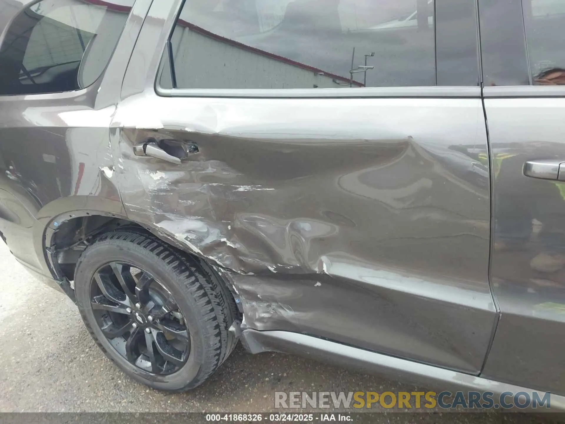 6 Photograph of a damaged car 1C4RDJDG3LC309117 DODGE DURANGO 2020