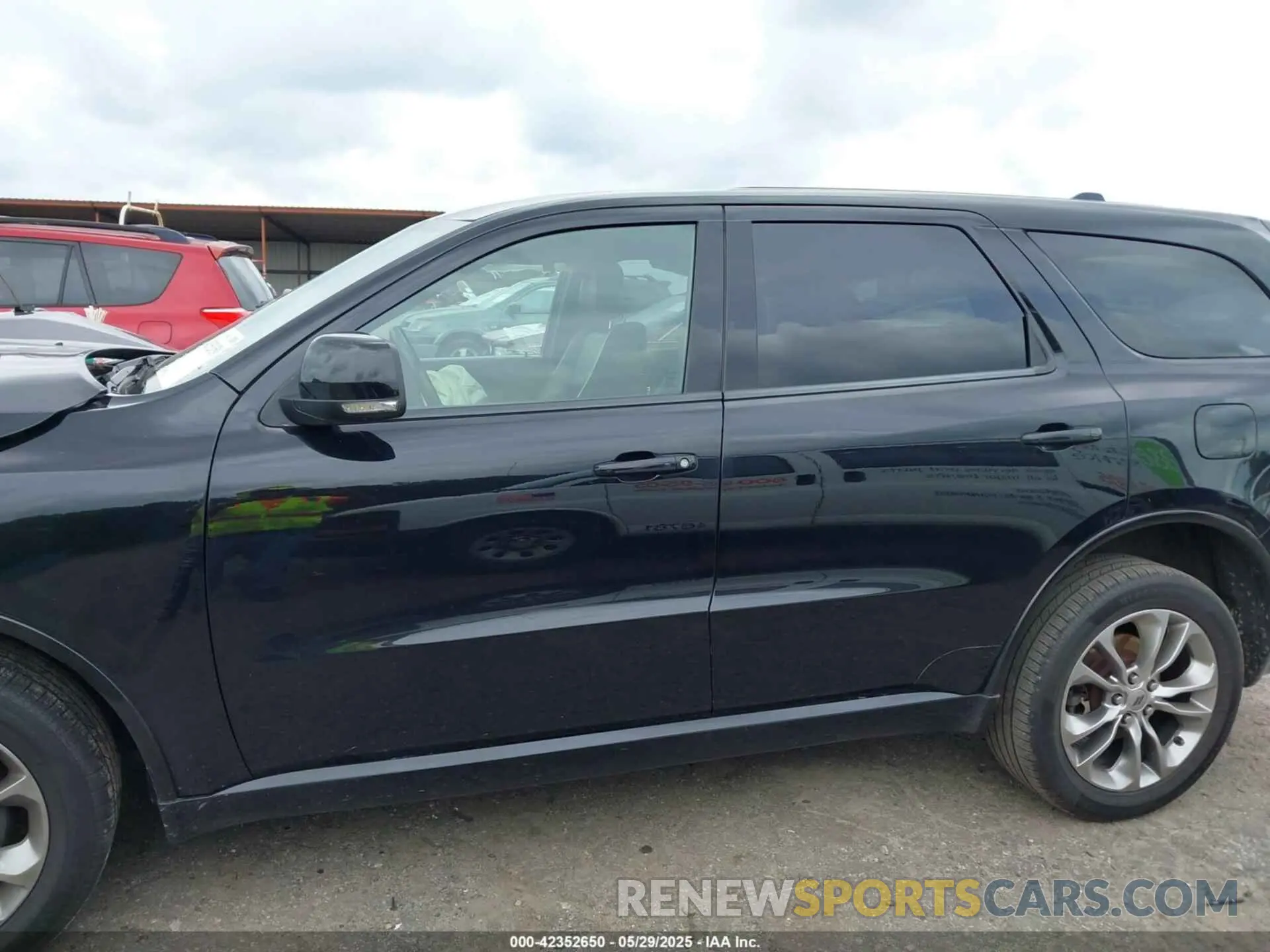 13 Photograph of a damaged car 1C4RDJDG3LC339489 DODGE DURANGO 2020