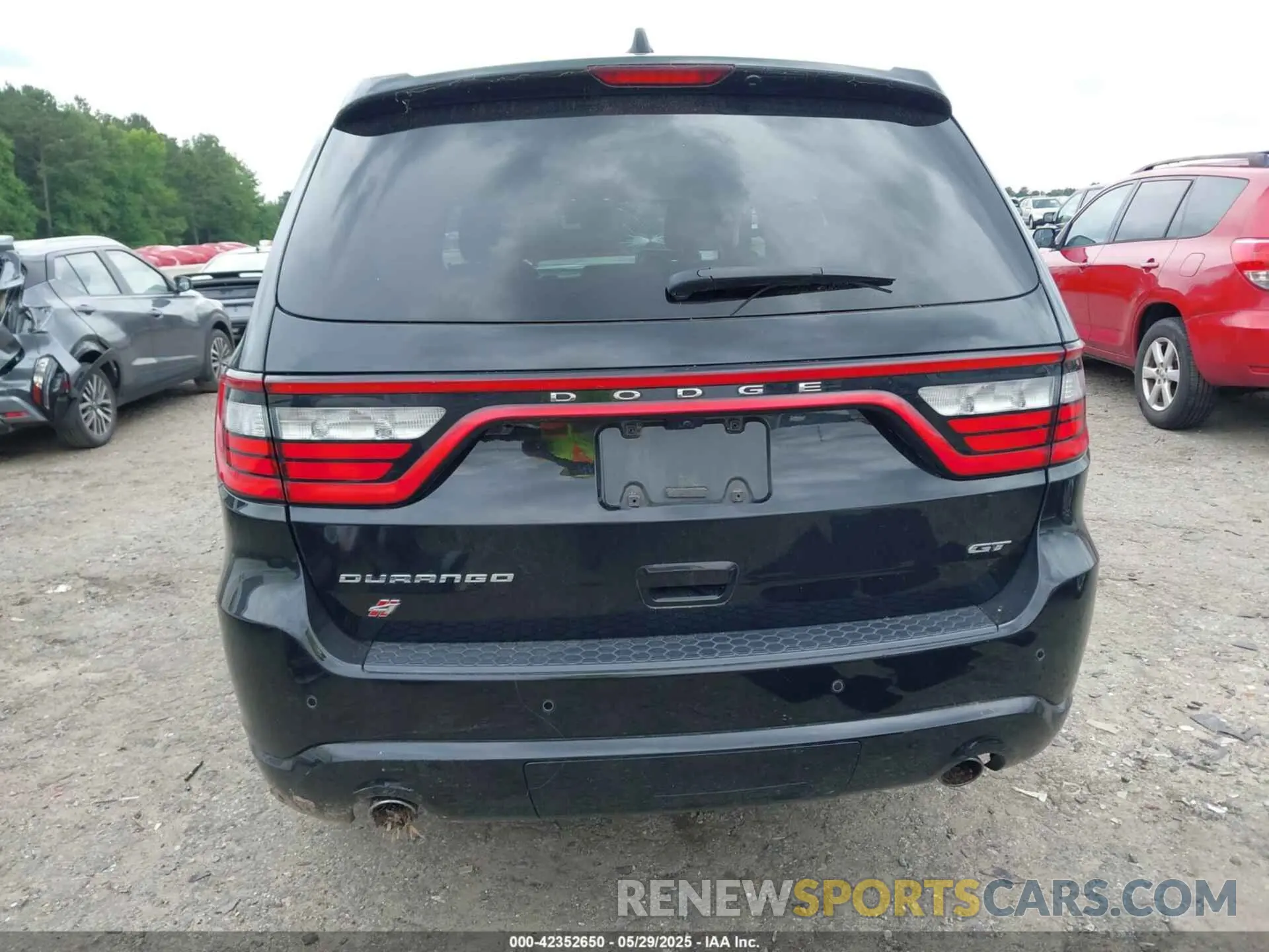 15 Photograph of a damaged car 1C4RDJDG3LC339489 DODGE DURANGO 2020