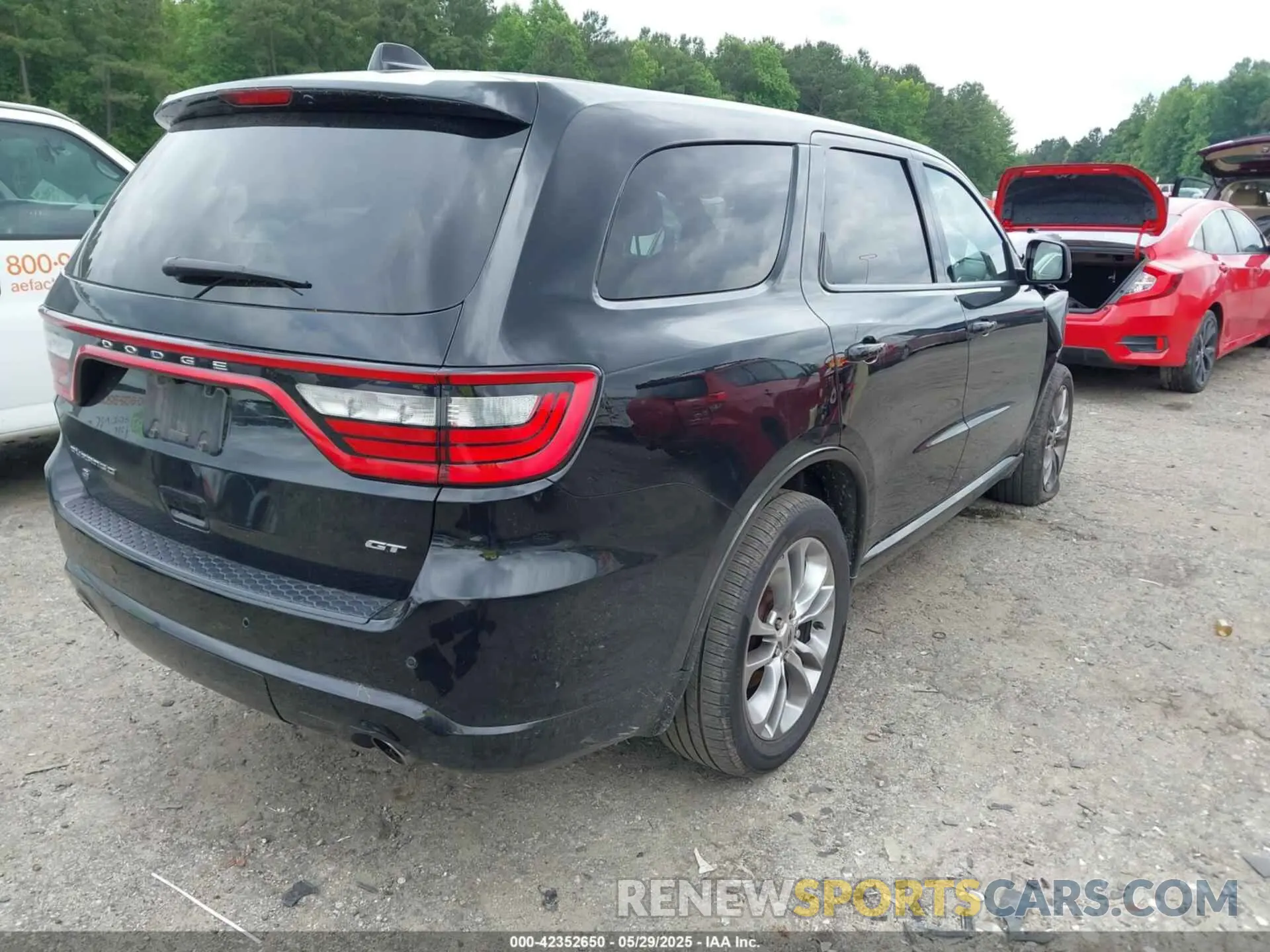 4 Photograph of a damaged car 1C4RDJDG3LC339489 DODGE DURANGO 2020