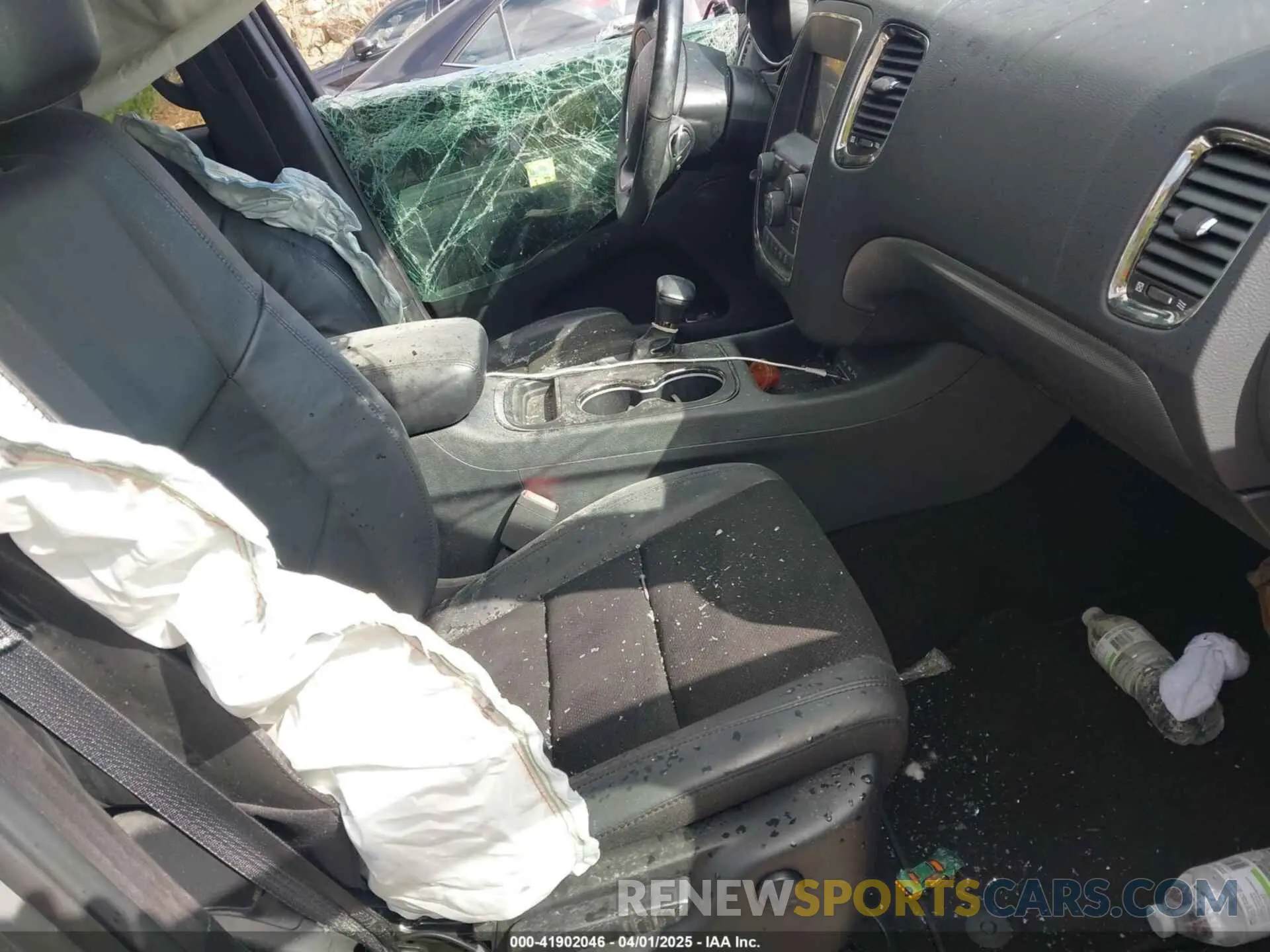 5 Photograph of a damaged car 1C4RDJDG4LC116376 DODGE DURANGO 2020