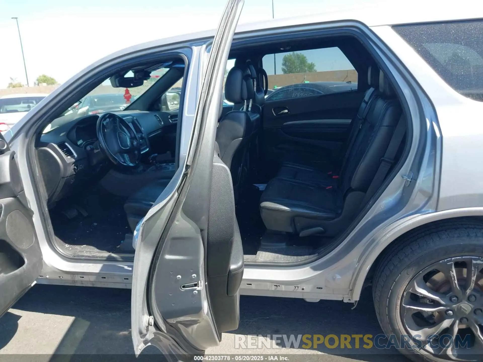 8 Photograph of a damaged car 1C4RDJDG4LC258601 DODGE DURANGO 2020