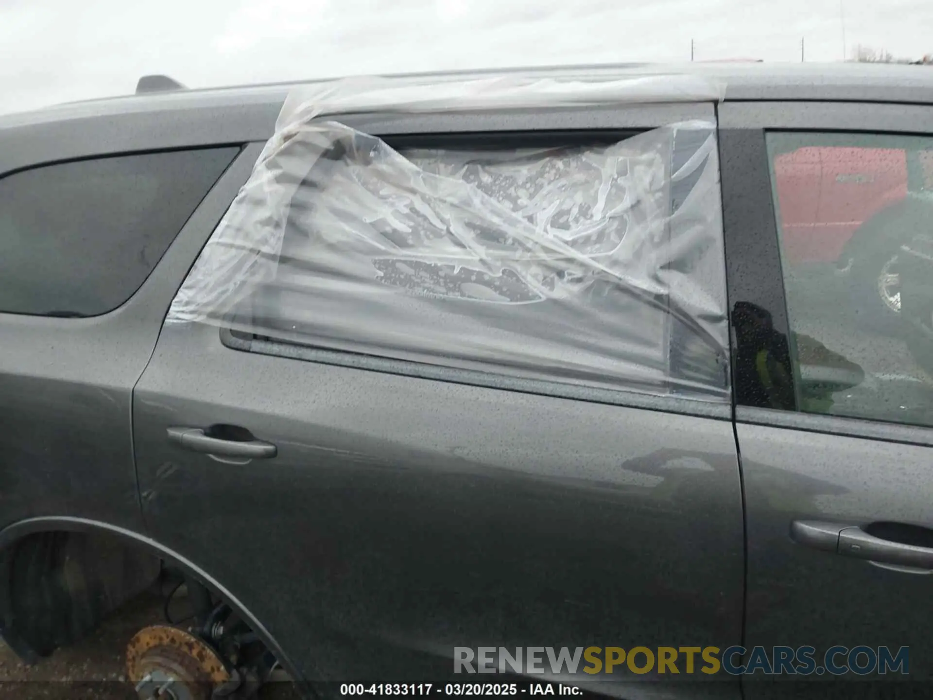 17 Photograph of a damaged car 1C4RDJDG4LC260932 DODGE DURANGO 2020