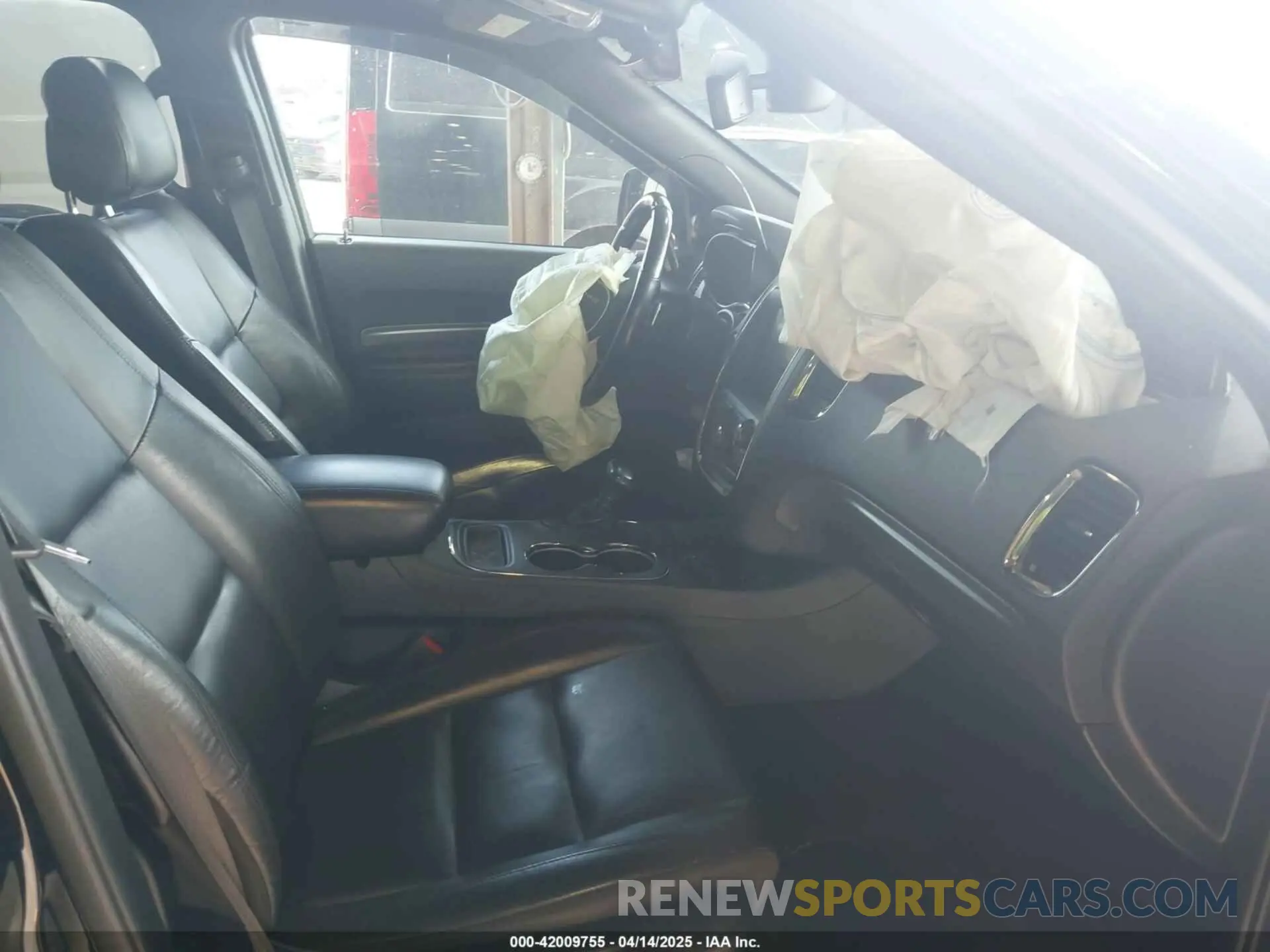 5 Photograph of a damaged car 1C4RDJDG4LC302306 DODGE DURANGO 2020