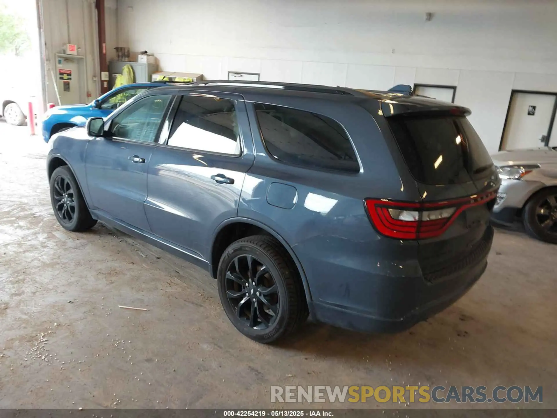 3 Photograph of a damaged car 1C4RDJDG5LC325321 DODGE DURANGO 2020