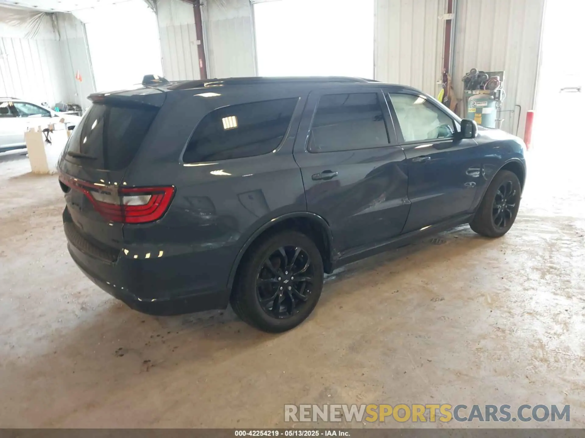4 Photograph of a damaged car 1C4RDJDG5LC325321 DODGE DURANGO 2020