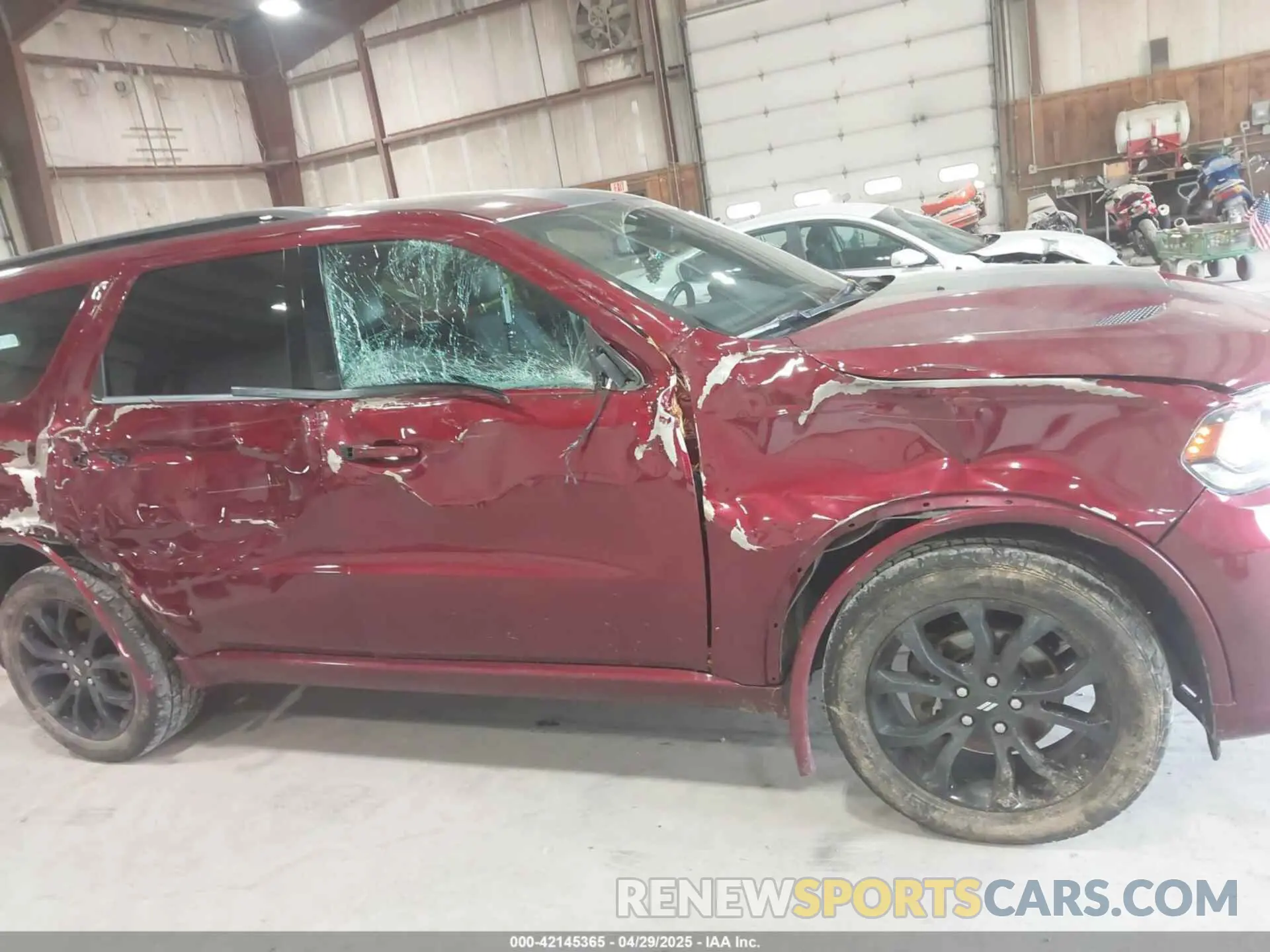 6 Photograph of a damaged car 1C4RDJDG5LC338635 DODGE DURANGO 2020
