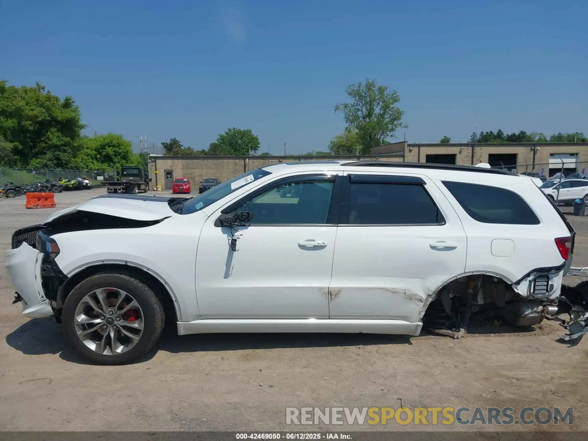 15 Photograph of a damaged car 1C4RDJDGXLC257372 DODGE DURANGO 2020
