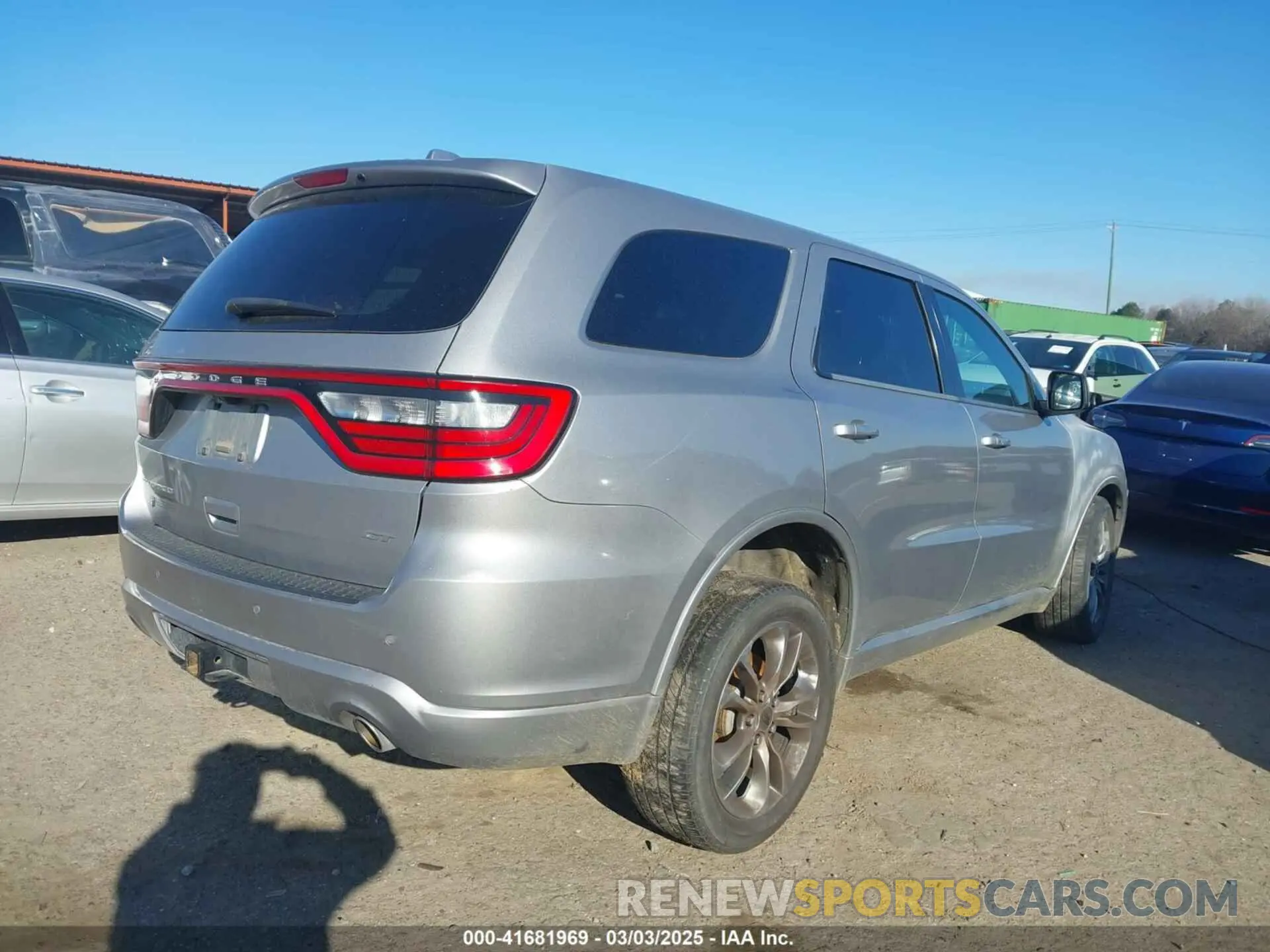 4 Photograph of a damaged car 1C4RDJDGXLC283423 DODGE DURANGO 2020
