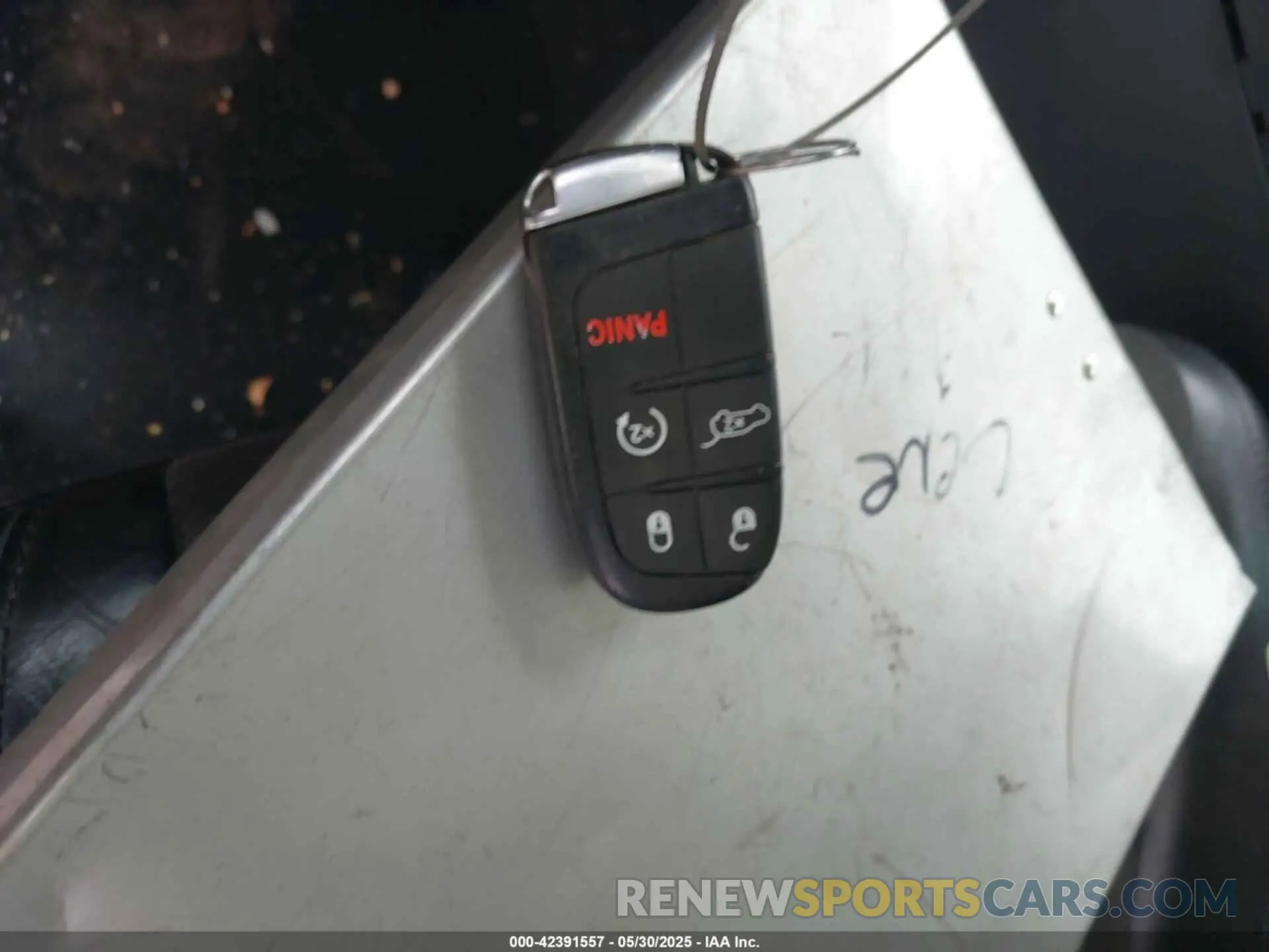 11 Photograph of a damaged car 1C4RDJDGXLC339344 DODGE DURANGO 2020