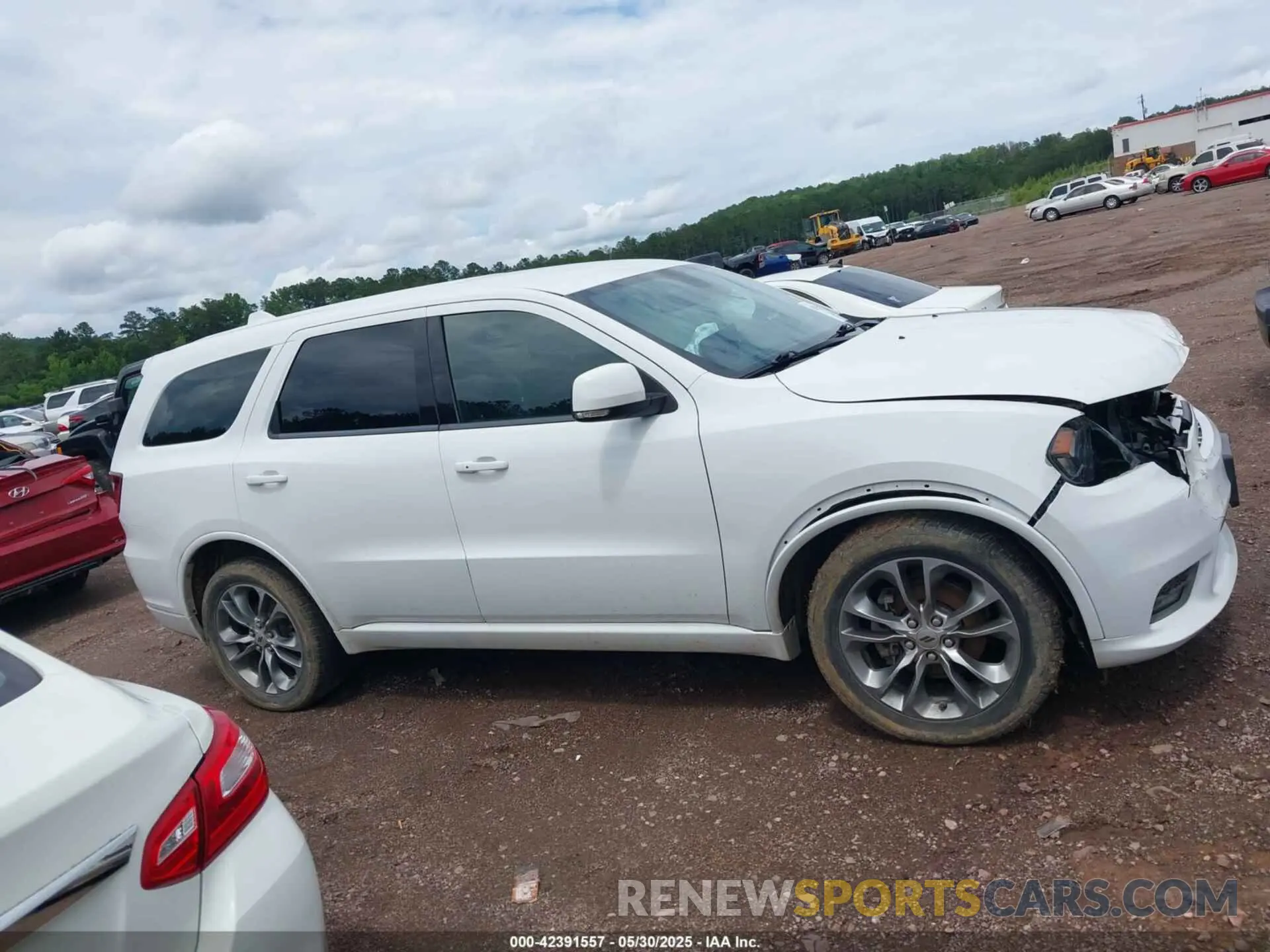 13 Photograph of a damaged car 1C4RDJDGXLC339344 DODGE DURANGO 2020