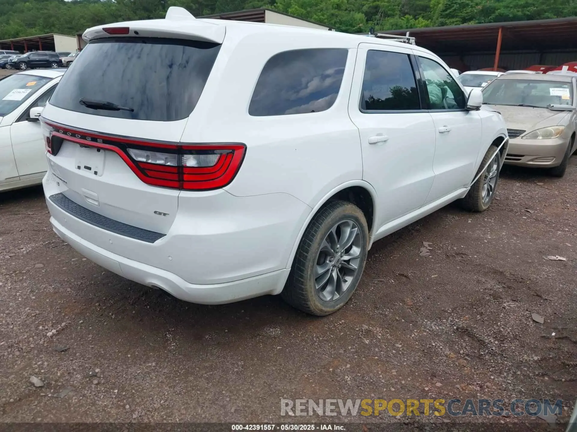 4 Photograph of a damaged car 1C4RDJDGXLC339344 DODGE DURANGO 2020