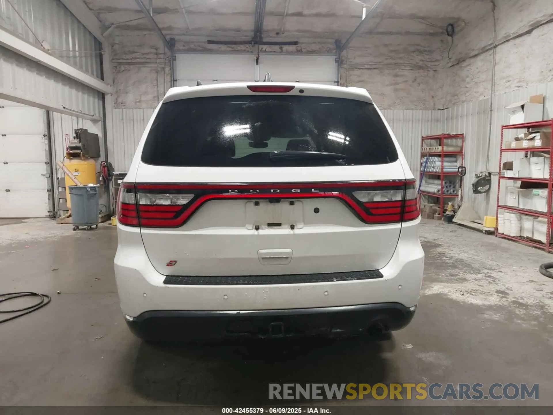 17 Photograph of a damaged car 1C4RDJFG2LC308280 DODGE DURANGO 2020