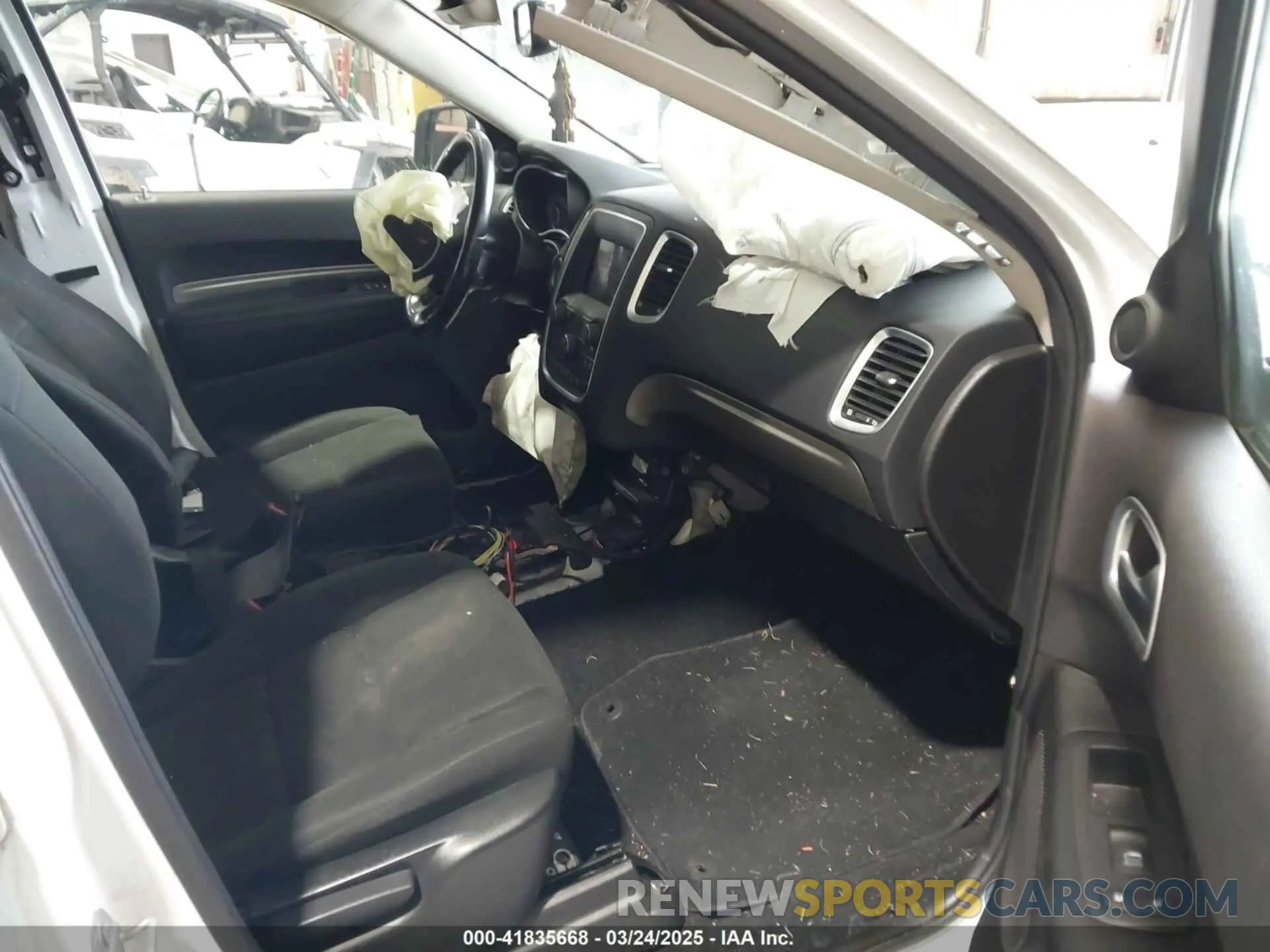 5 Photograph of a damaged car 1C4RDJFG4LC309494 DODGE DURANGO 2020