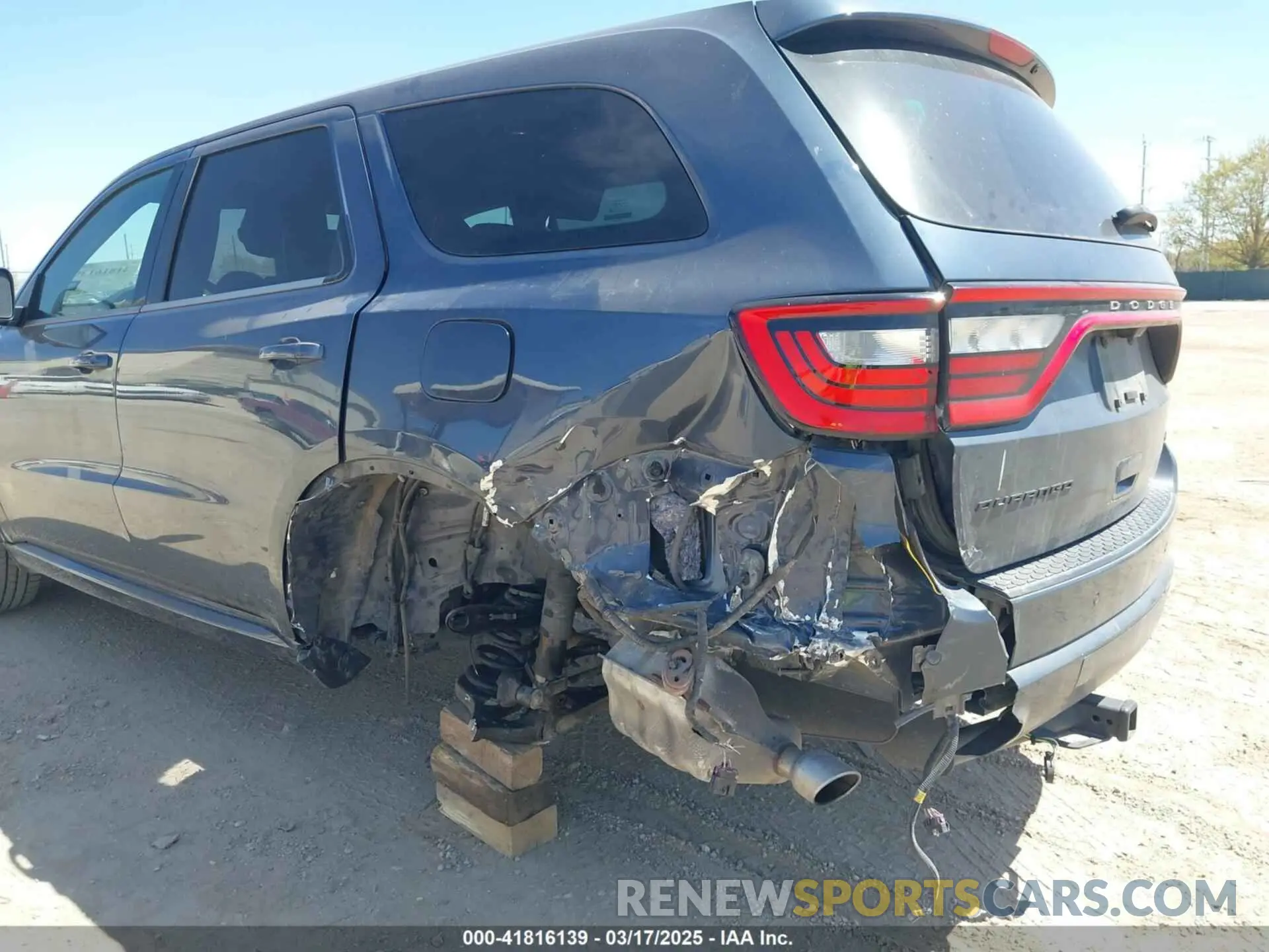 6 Photograph of a damaged car 1C4SDHCT3LC166386 DODGE DURANGO 2020