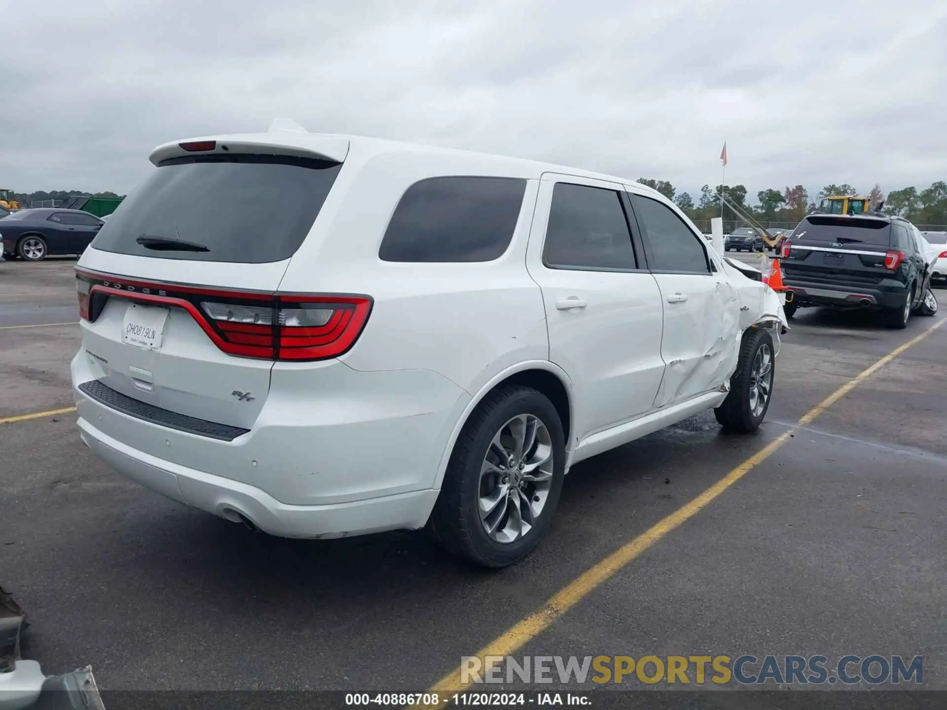 4 Photograph of a damaged car 1C4SDHCT5LC116265 DODGE DURANGO 2020