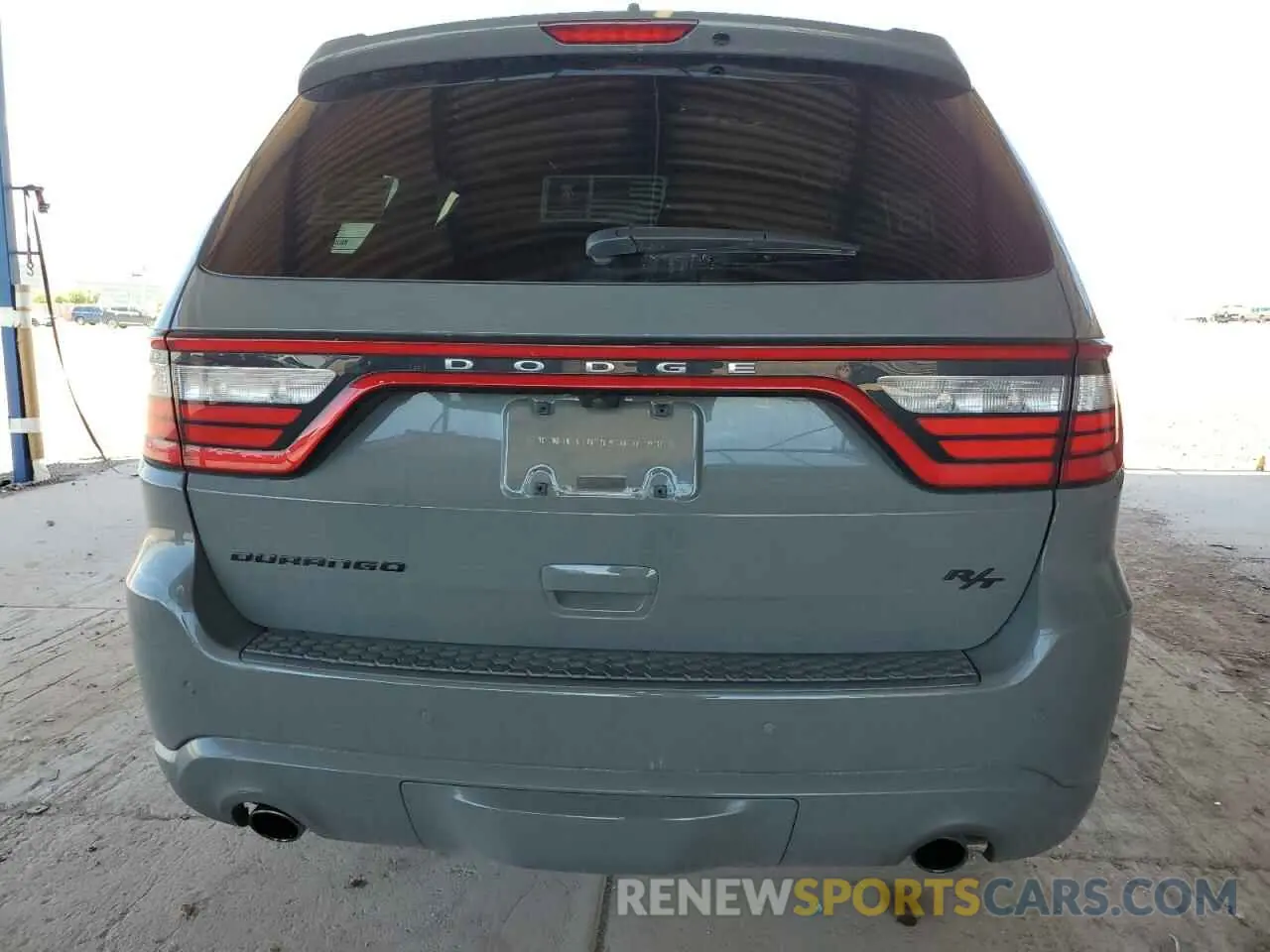 6 Photograph of a damaged car 1C4SDHCT5LC410863 DODGE DURANGO 2020