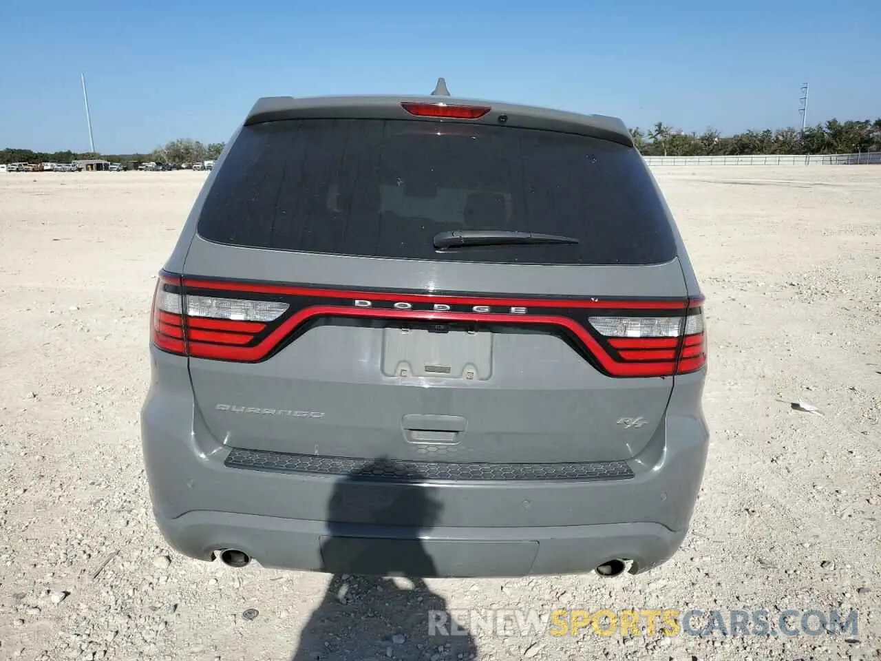 6 Photograph of a damaged car 1C4SDHCT8LC153228 DODGE DURANGO 2020