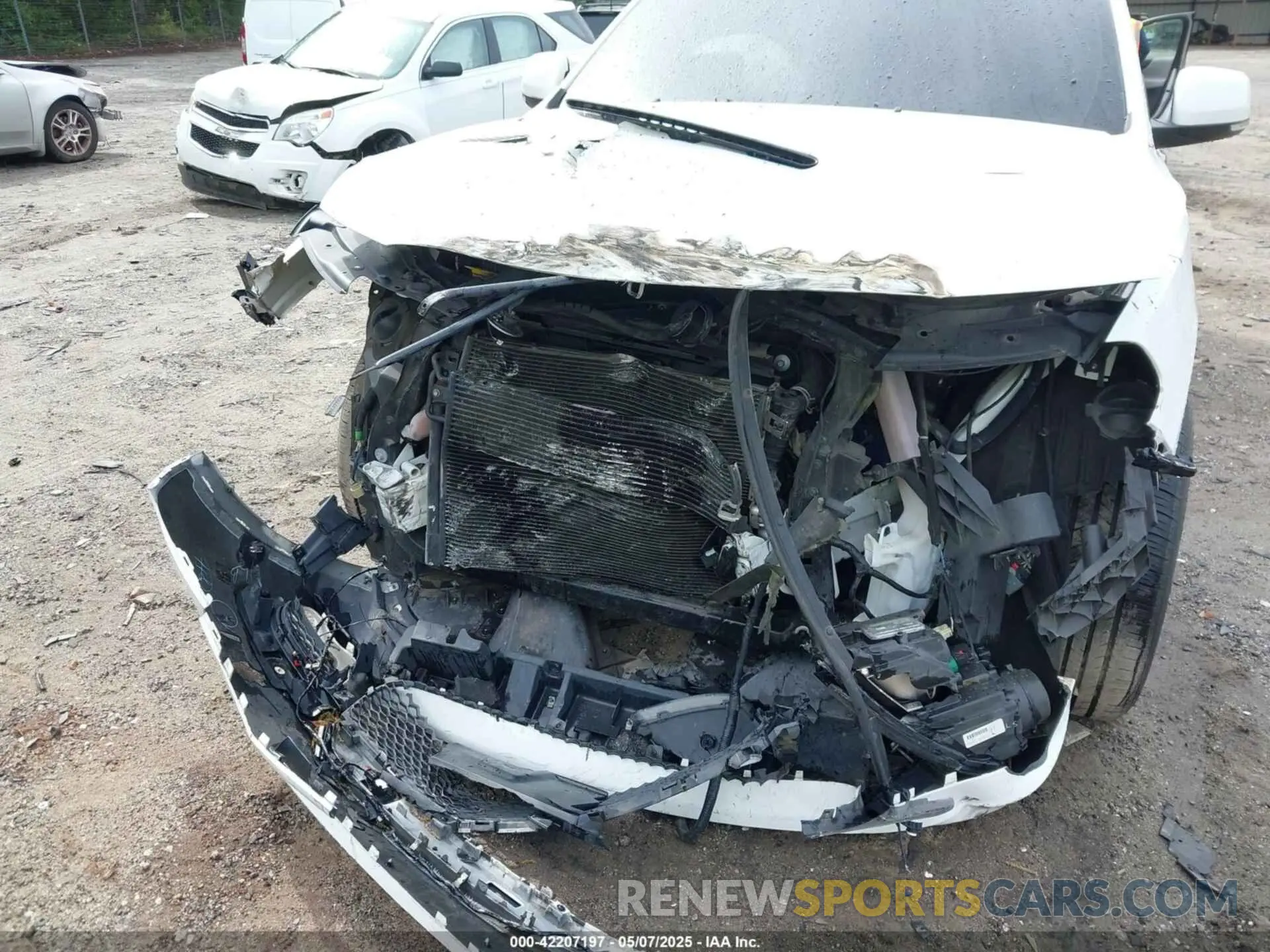 6 Photograph of a damaged car 1C4SDHCT8LC306884 DODGE DURANGO 2020