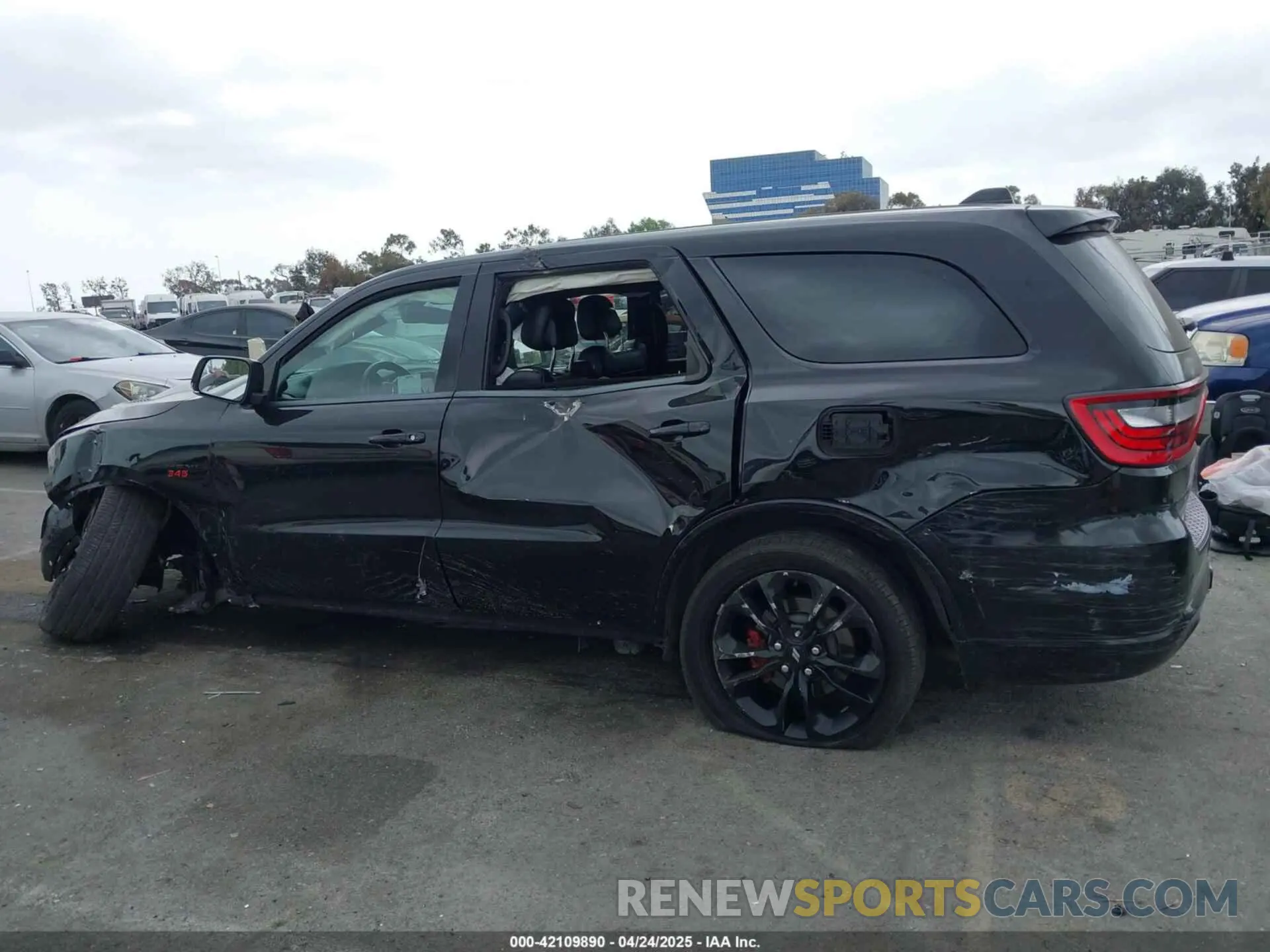 14 Photograph of a damaged car 1C4SDHCT8LC393492 DODGE DURANGO 2020