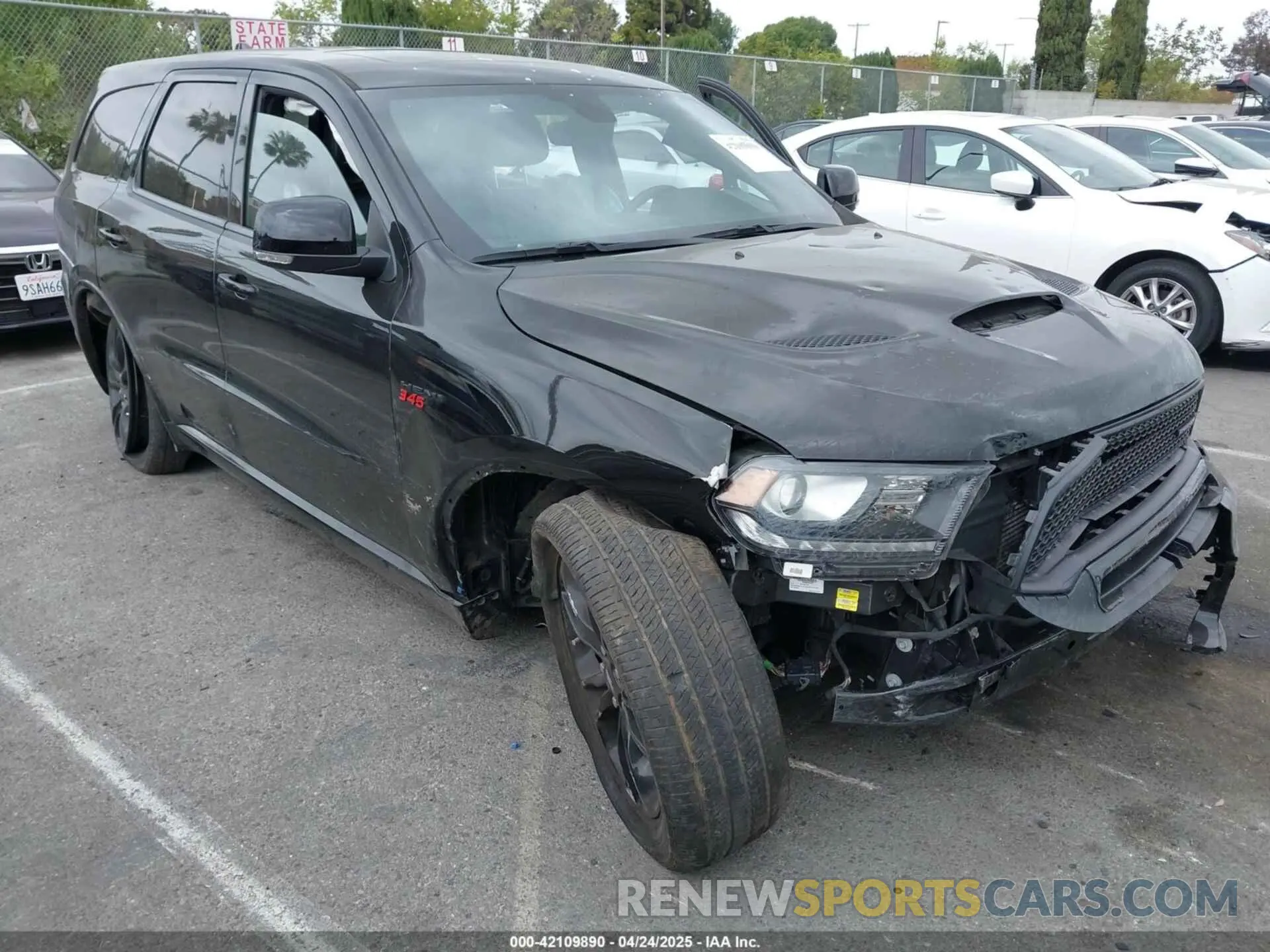 6 Photograph of a damaged car 1C4SDHCT8LC393492 DODGE DURANGO 2020