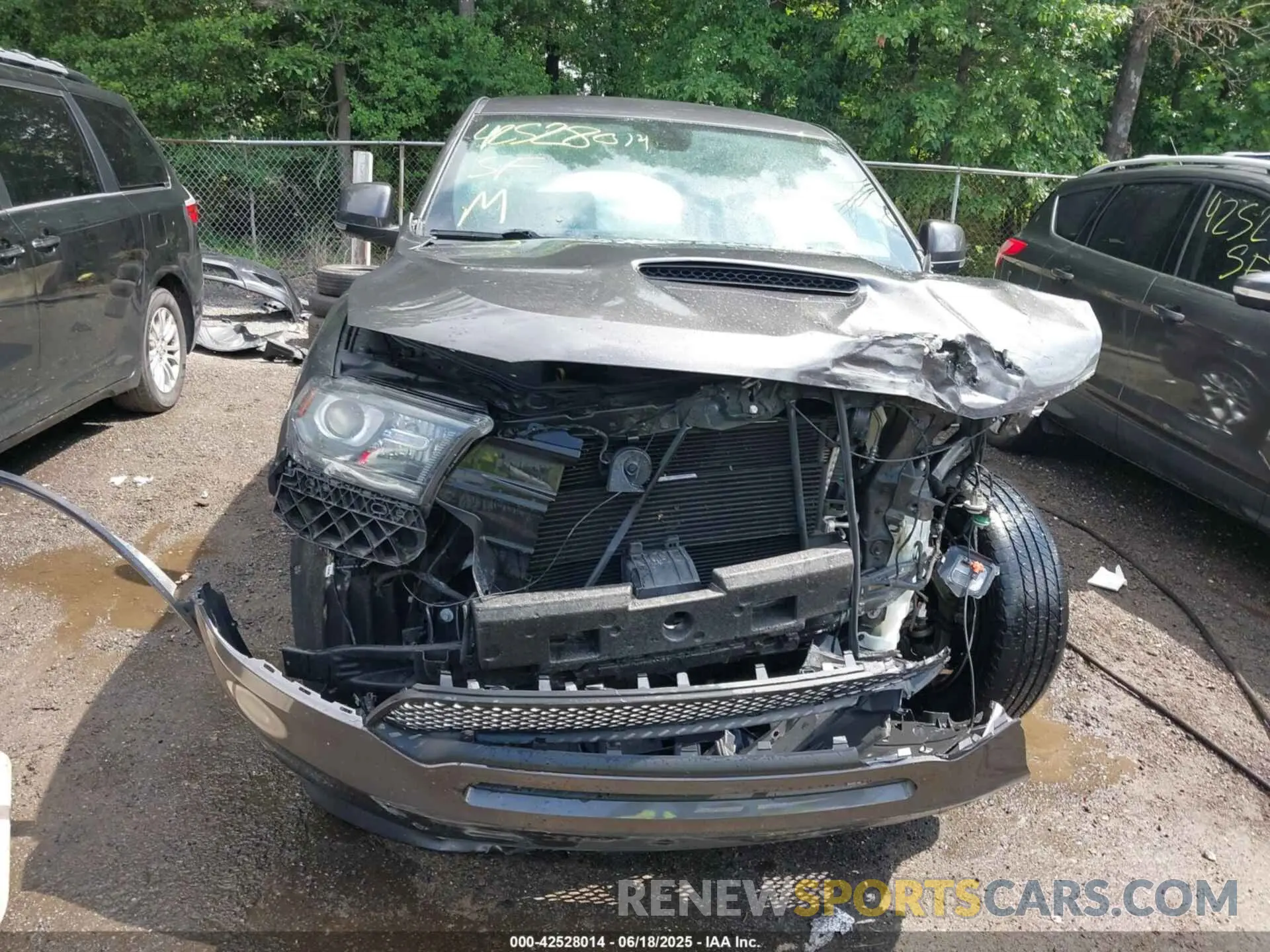 11 Photograph of a damaged car 1C4SDHCTXLC260040 DODGE DURANGO 2020