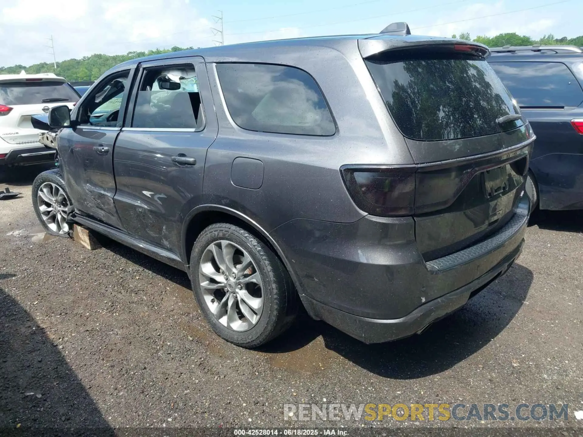 3 Photograph of a damaged car 1C4SDHCTXLC260040 DODGE DURANGO 2020