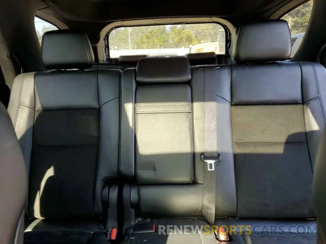 10 Photograph of a damaged car 1C4SDJCT1LC130428 DODGE DURANGO 2020