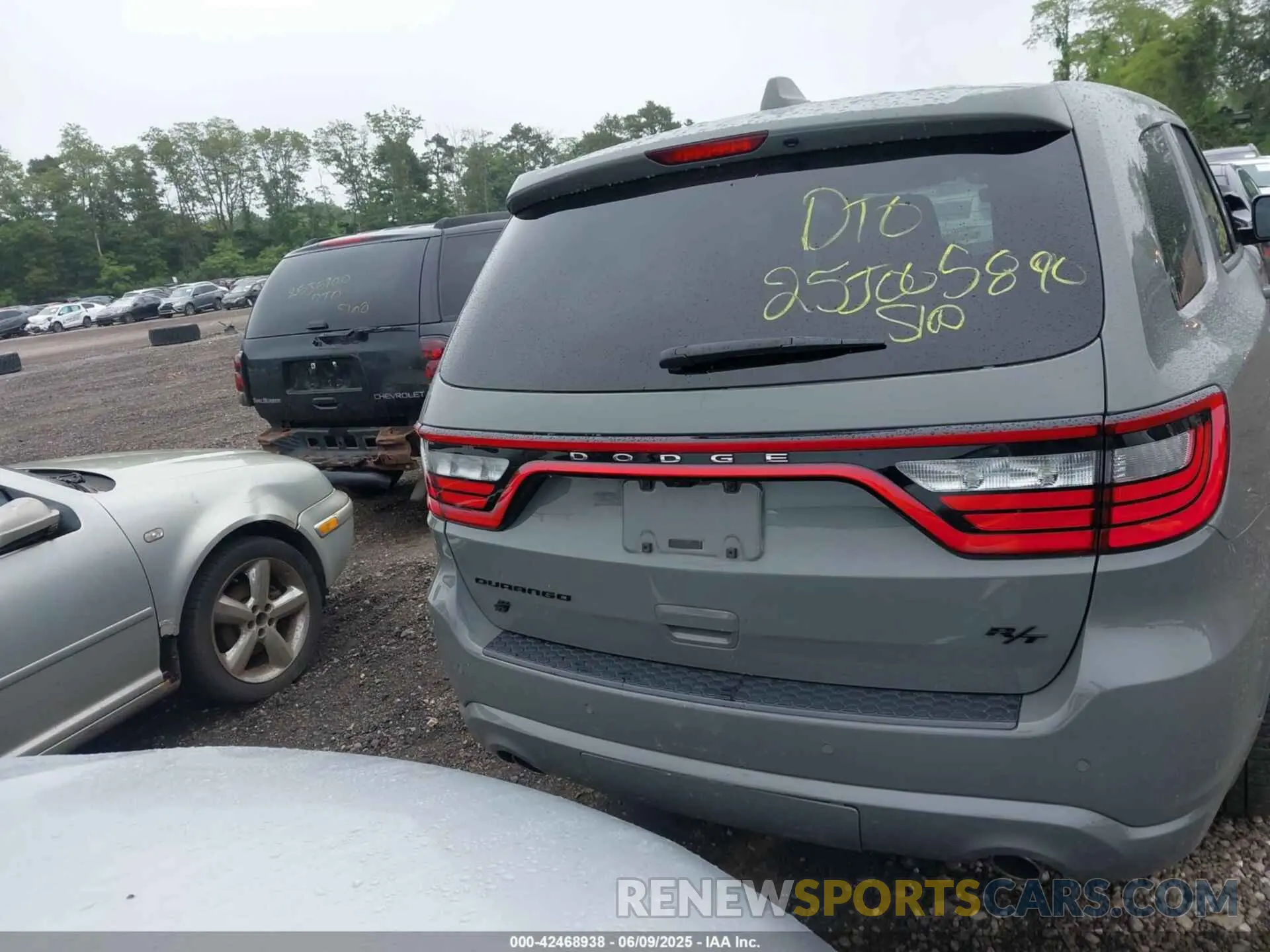 16 Photograph of a damaged car 1C4SDJCT3LC395304 DODGE DURANGO 2020